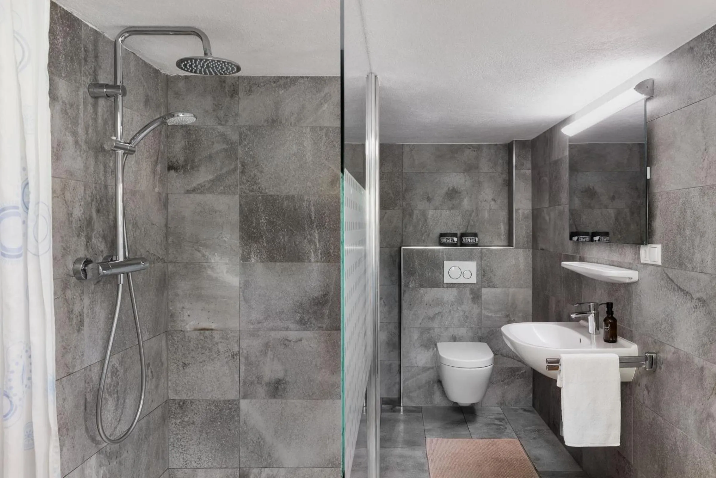 Shower in Das Pumphaus