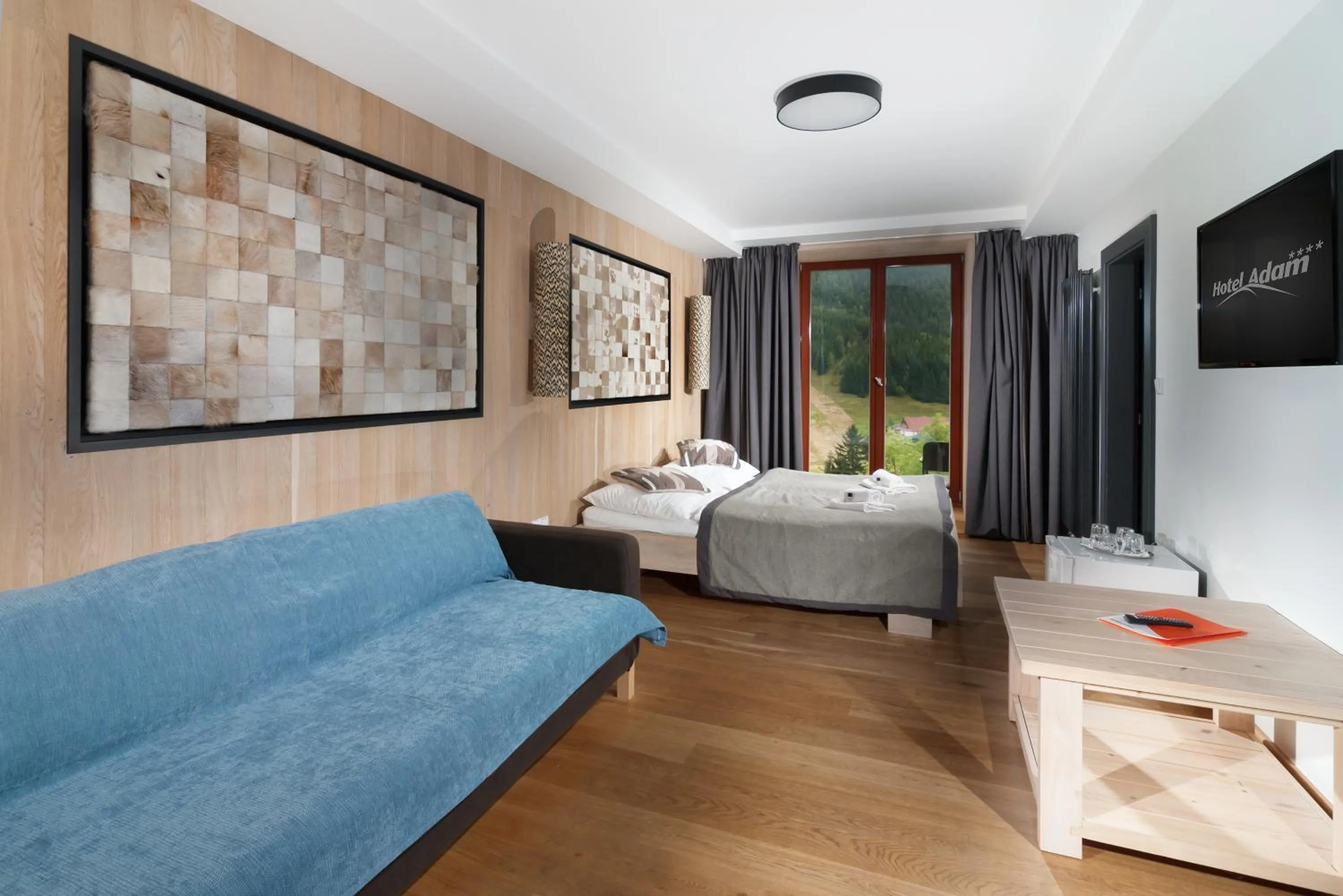 Deluxe Two-Bedroom Suite in Hotel Adam