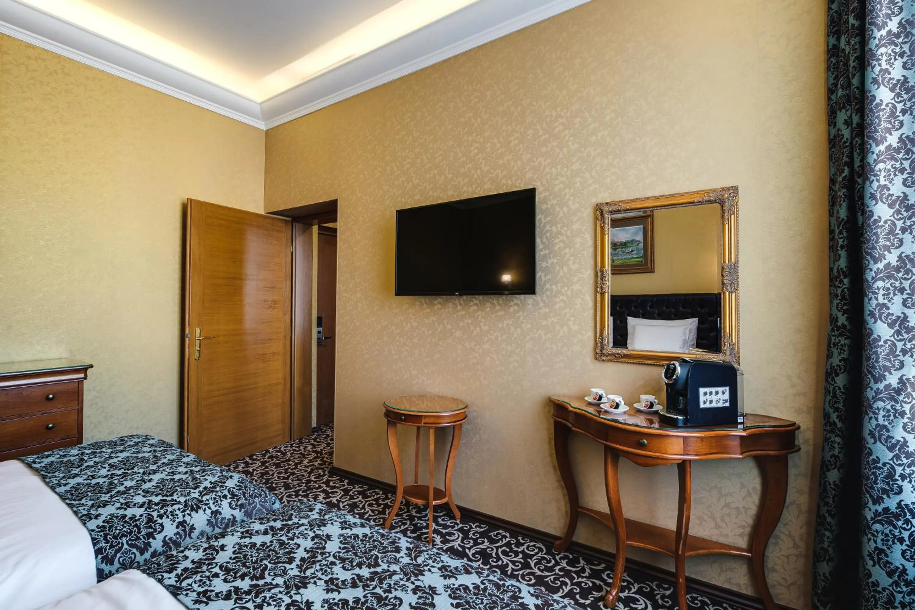 TV and multimedia, Bed in Hotel Jelgava