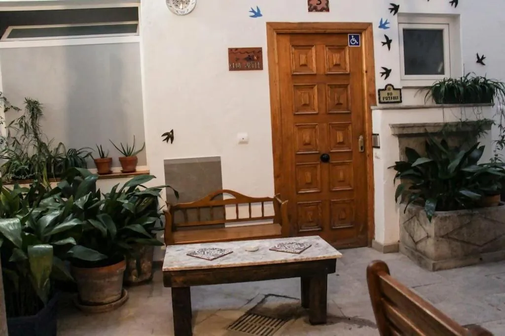 Golondrinas de la Alhambra