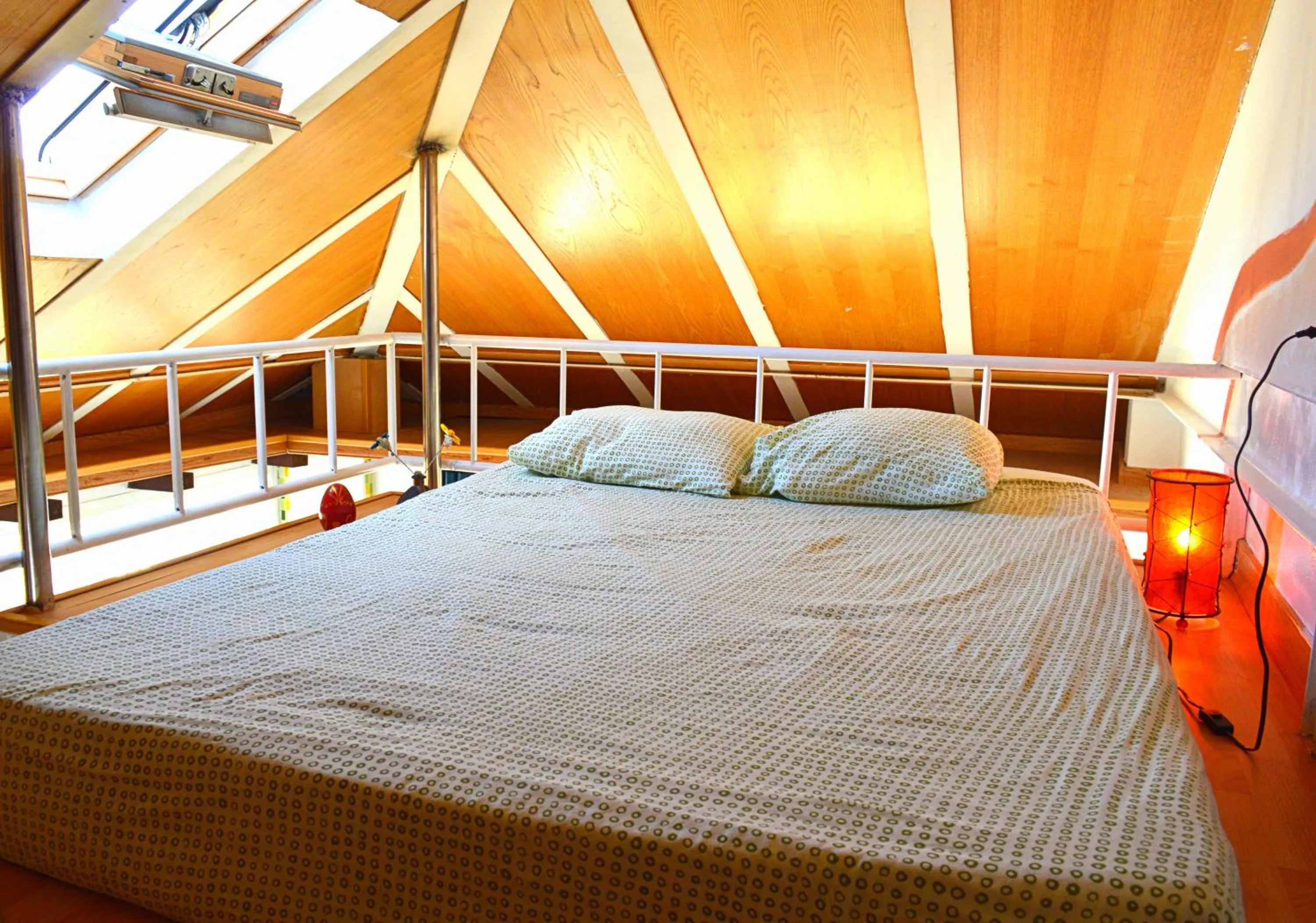 Bed in Golondrinas de la Alhambra