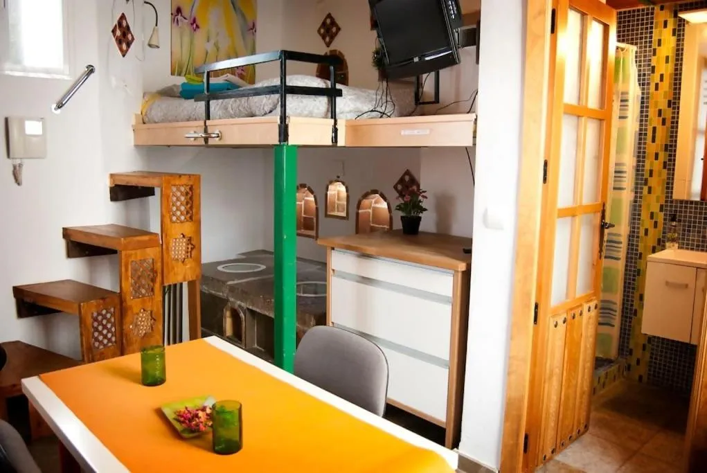 Bed in Golondrinas de la Alhambra