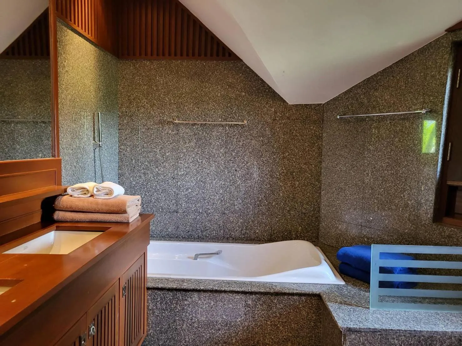 Bougainvillea Terrace House