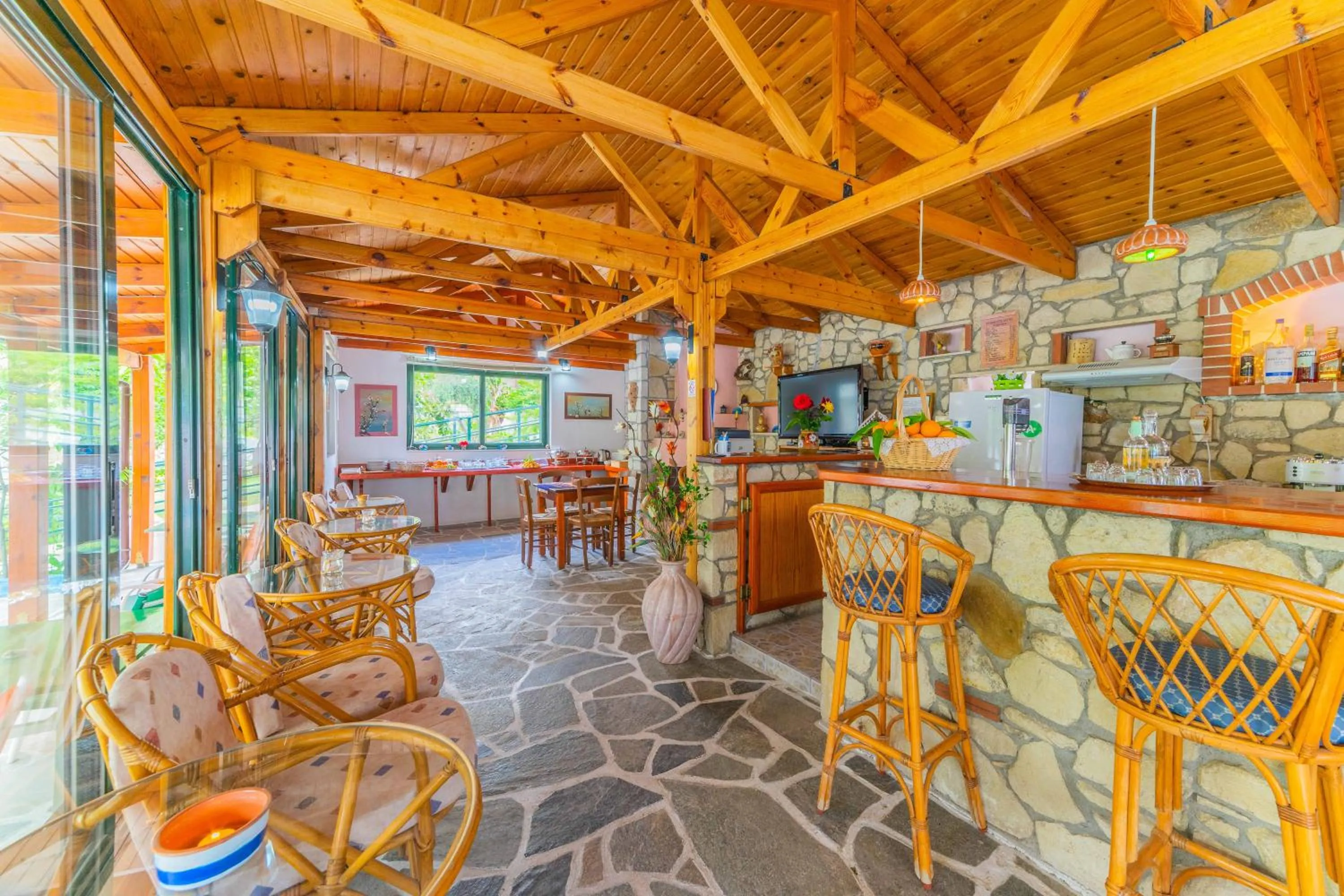 Area and facilities in Kastro Studios Apartments