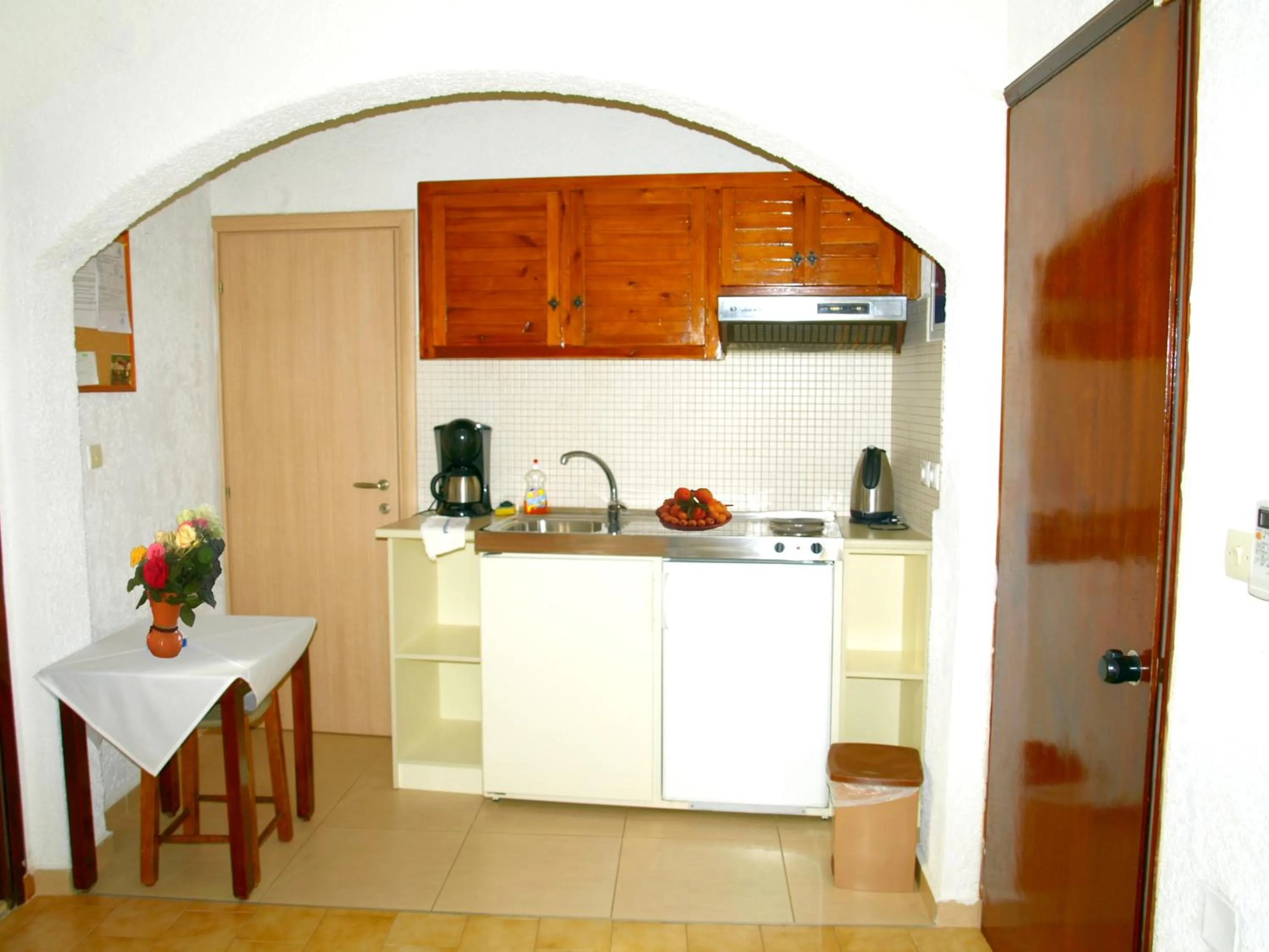 Kitchen or kitchenette in Kastro Studios Apartments