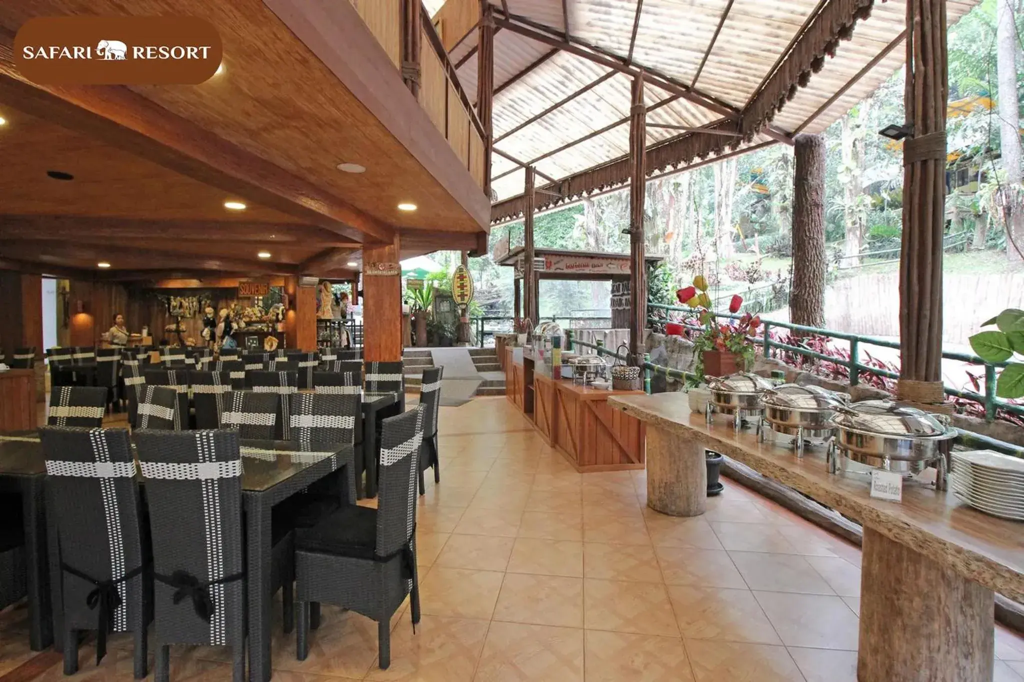 Restaurant/places to eat in Safari Resort Restaurant/places to eat in Safari Resort