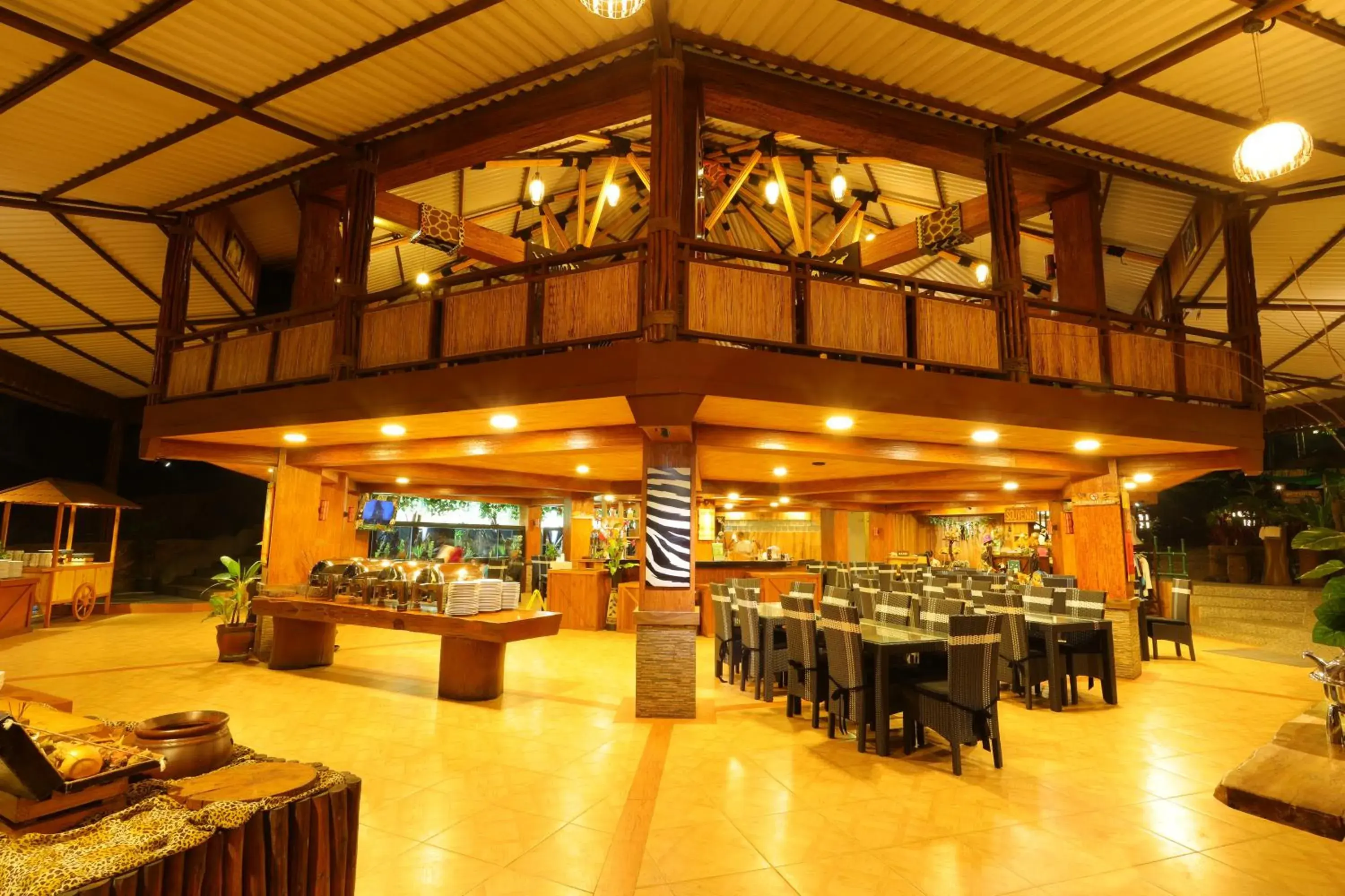 Restaurant/places to eat in Safari Resort Restaurant/places to eat in Safari Resort