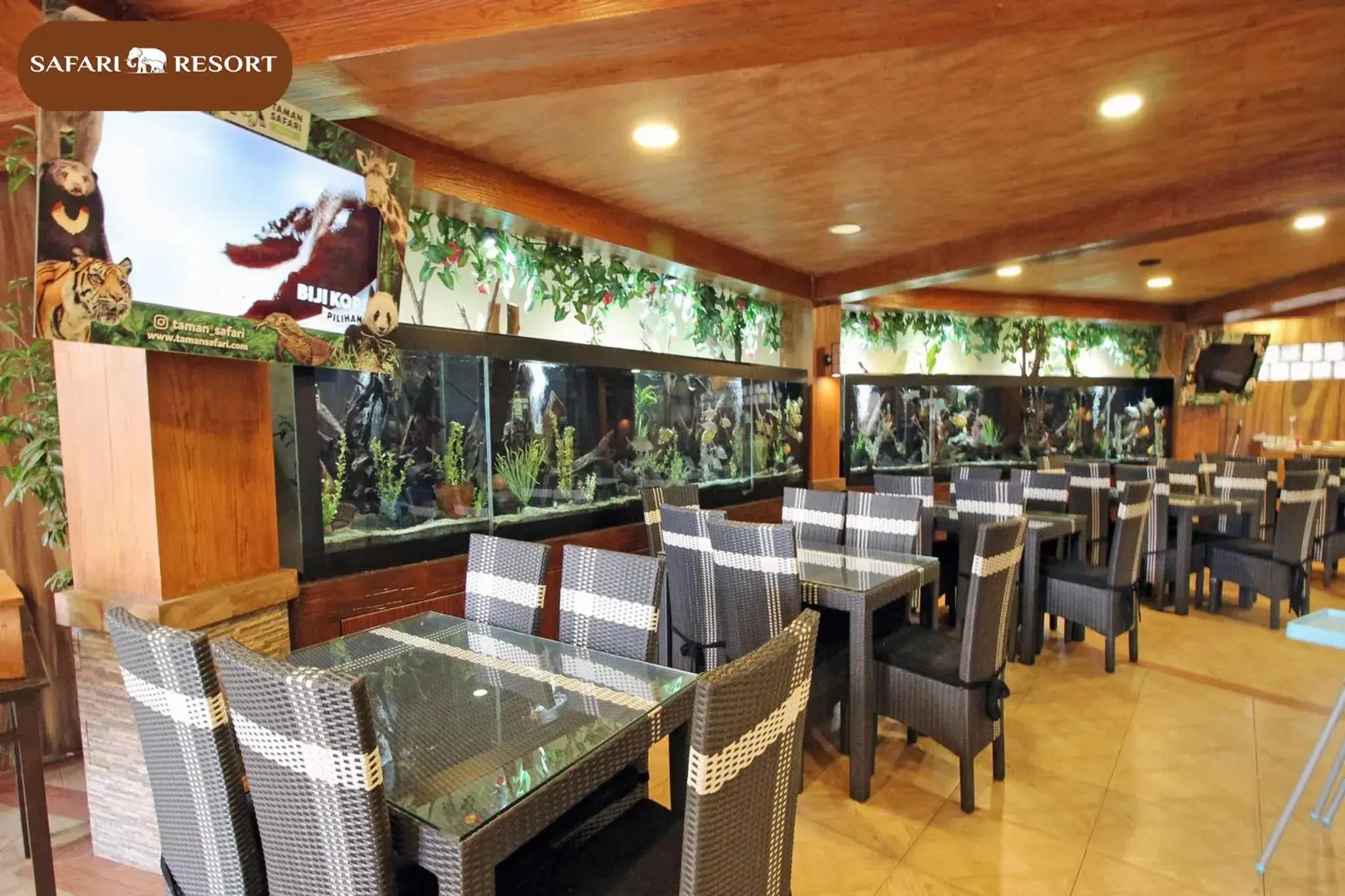 Restaurant/places to eat in Safari Resort Restaurant/places to eat in Safari Resort