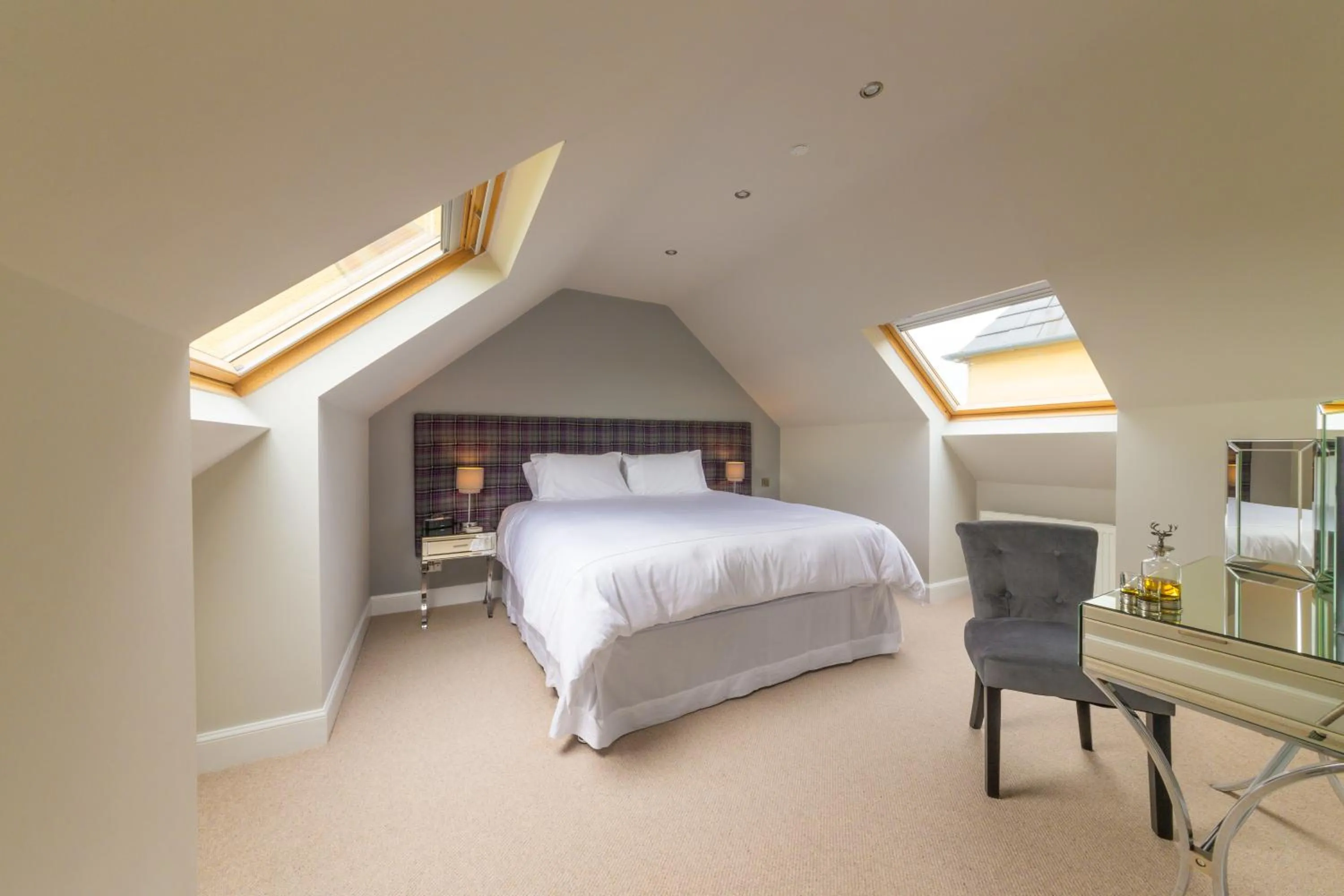 Bedroom, Bed in Garleton Lodge