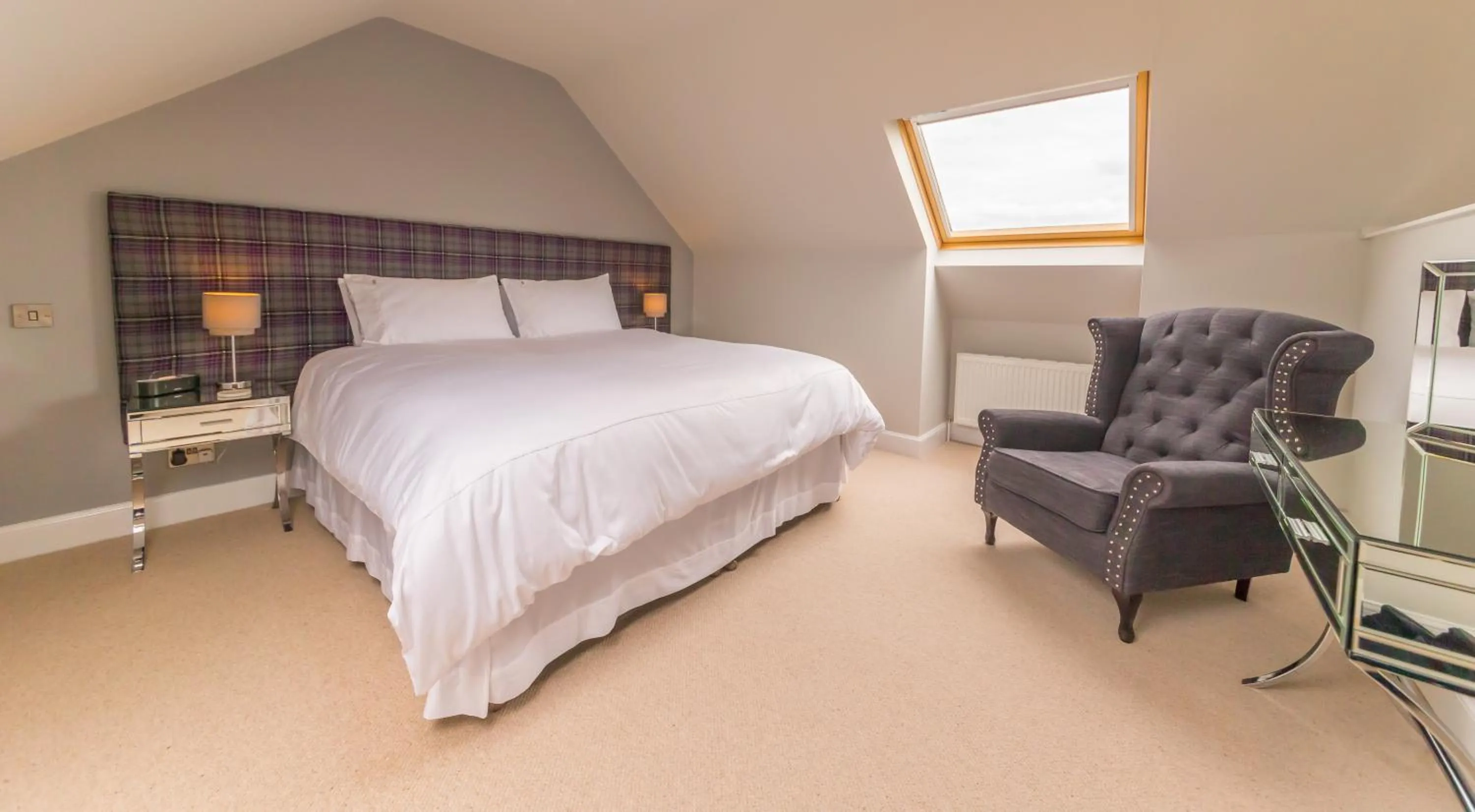 Bedroom, Bed in Garleton Lodge