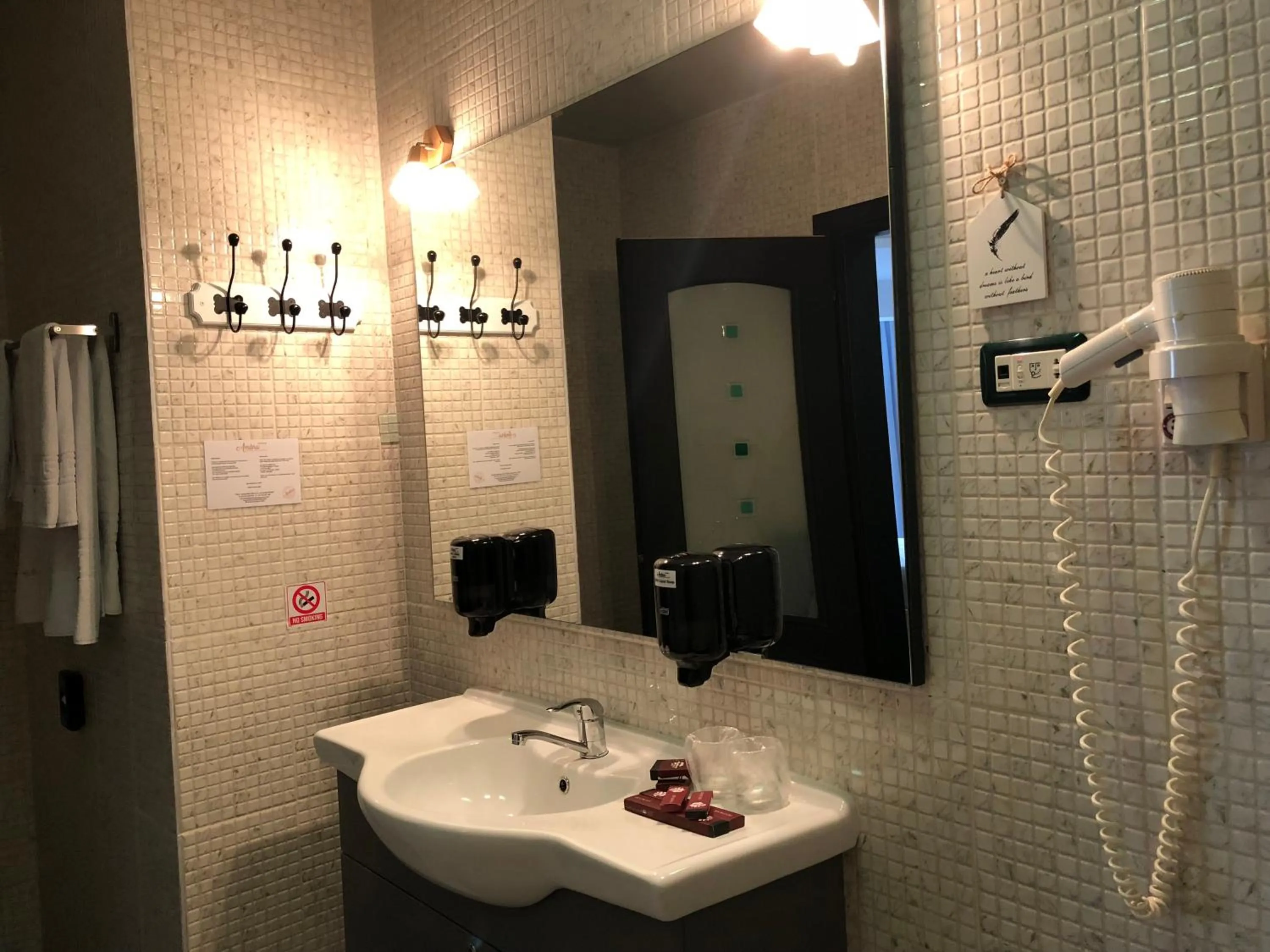 Ambra Boutique Hotel & Bistro