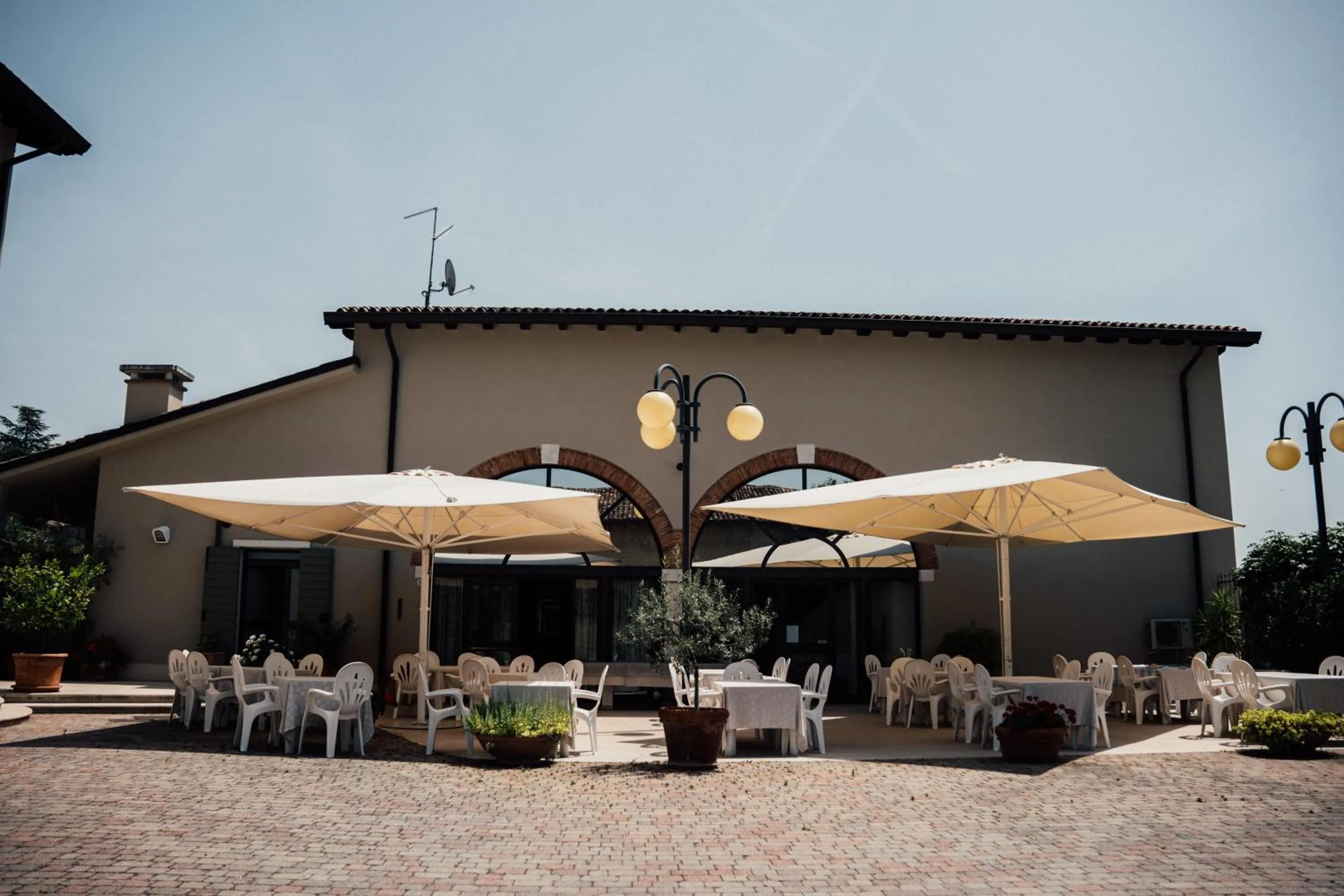 Restaurant/places to eat in Albergo La Meridiana
