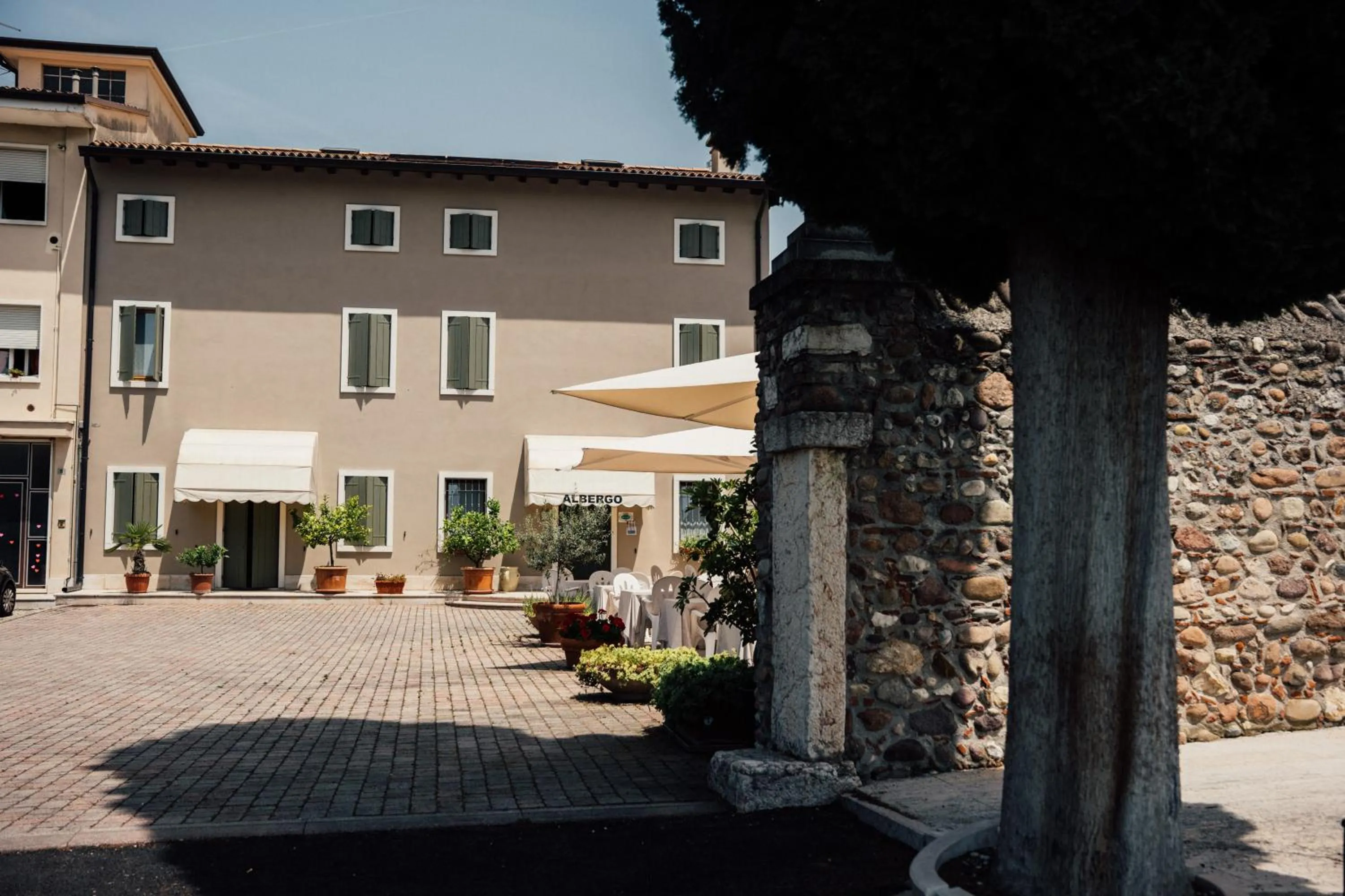 Property building in Albergo La Meridiana