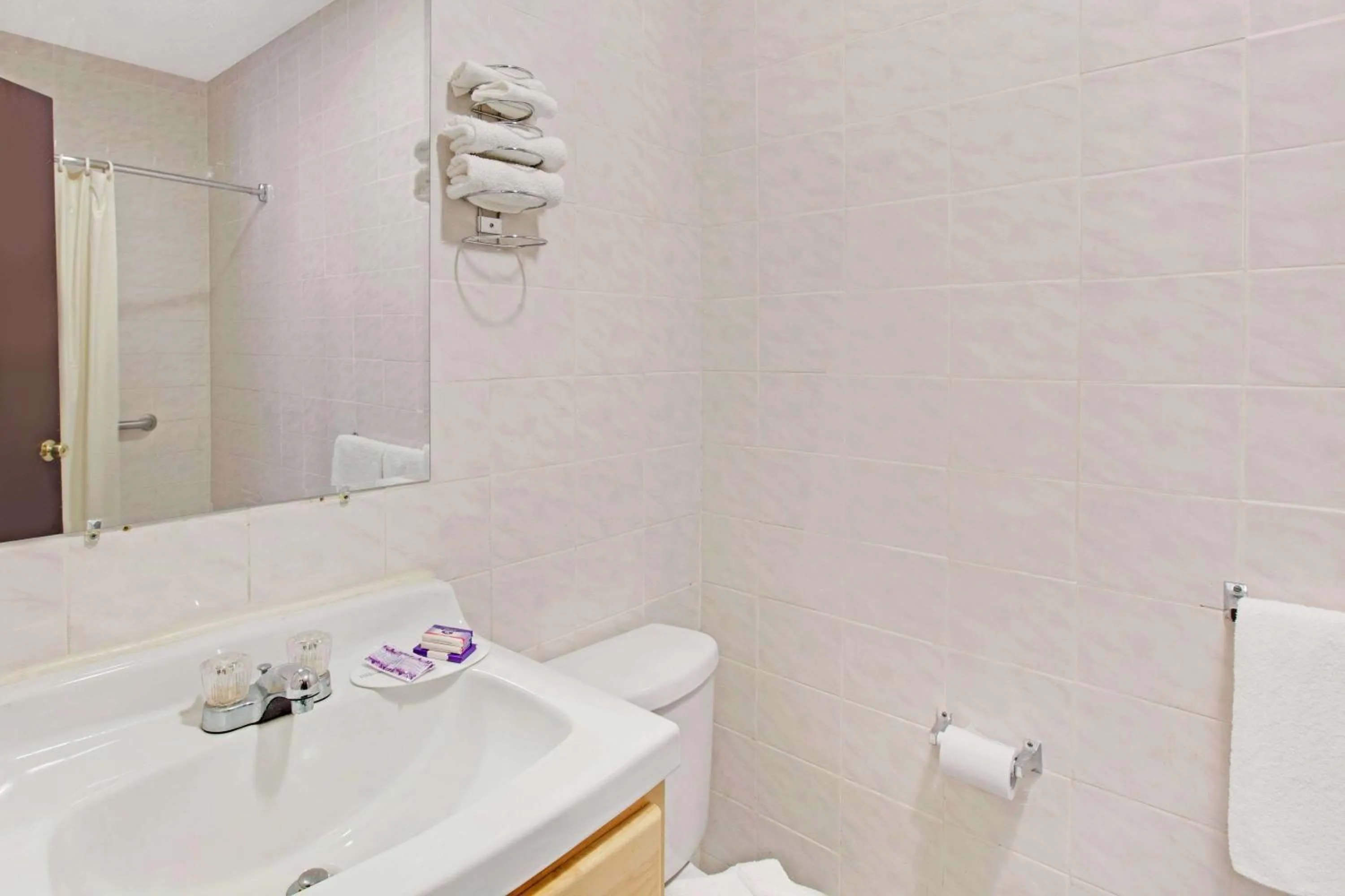 Photo of the whole room, Bathroom in Knights Inn Pine Brook