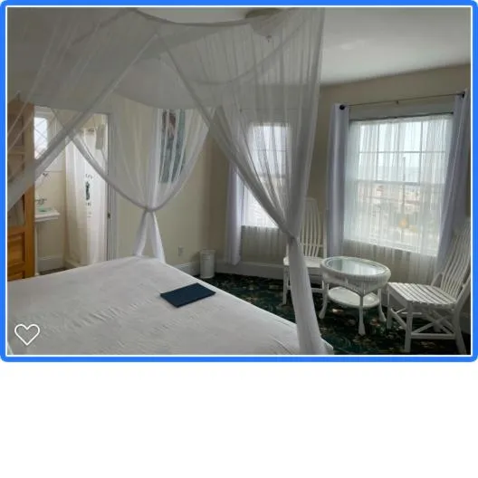 Bed in Hotel Macomber ADULTS ONLY