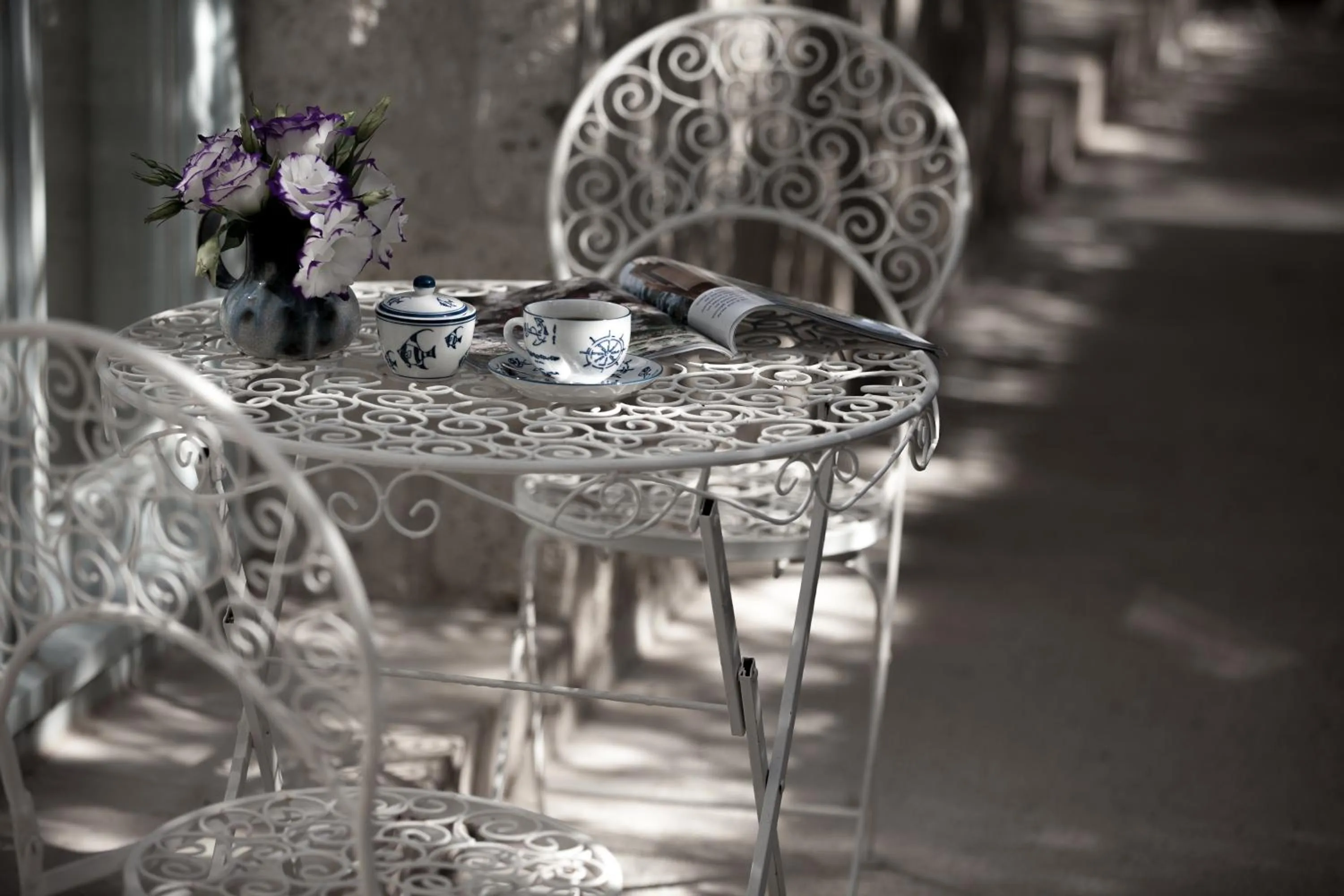 Patio in Alura Hotel