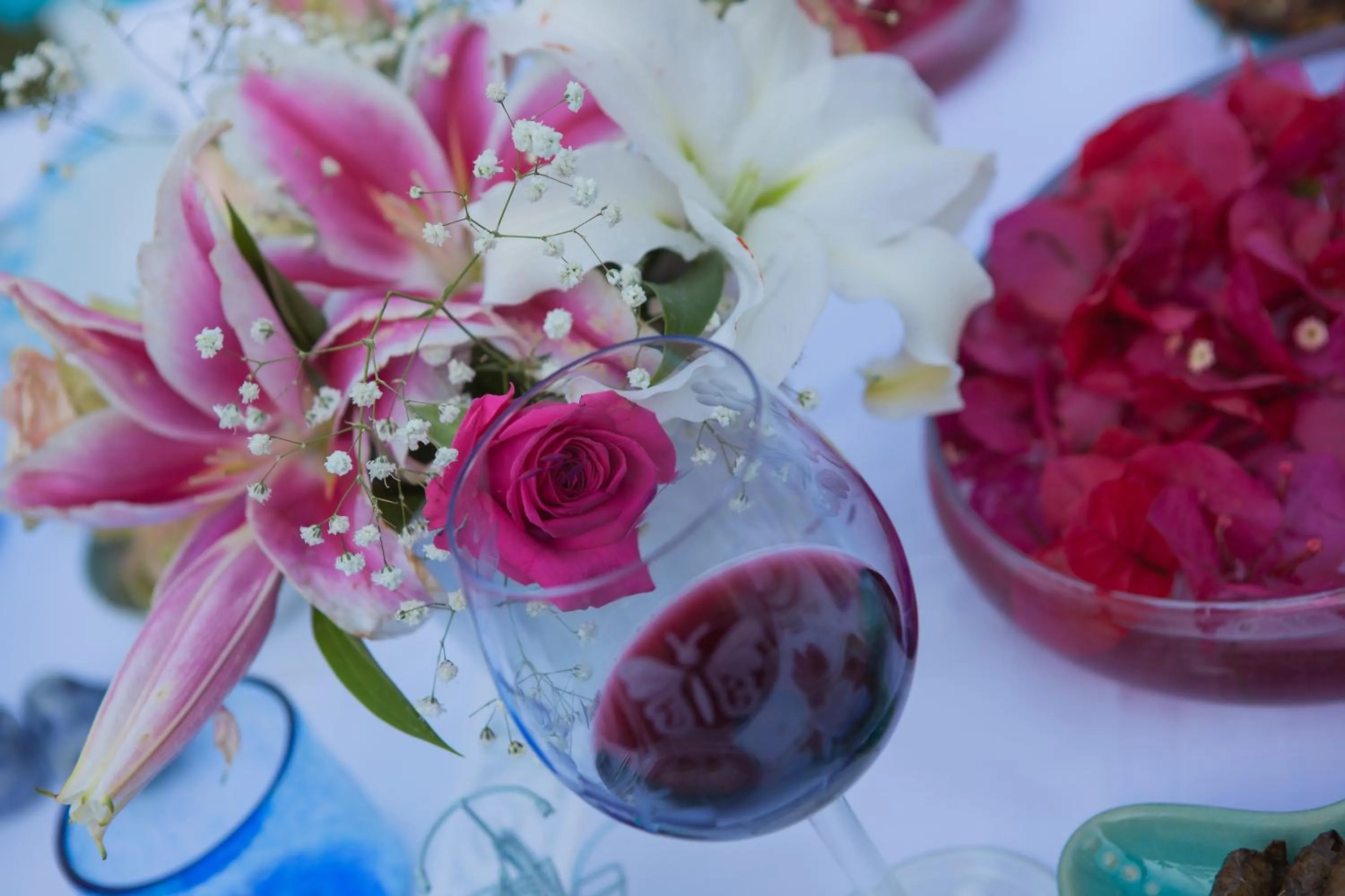 Food and drinks in Alura Hotel