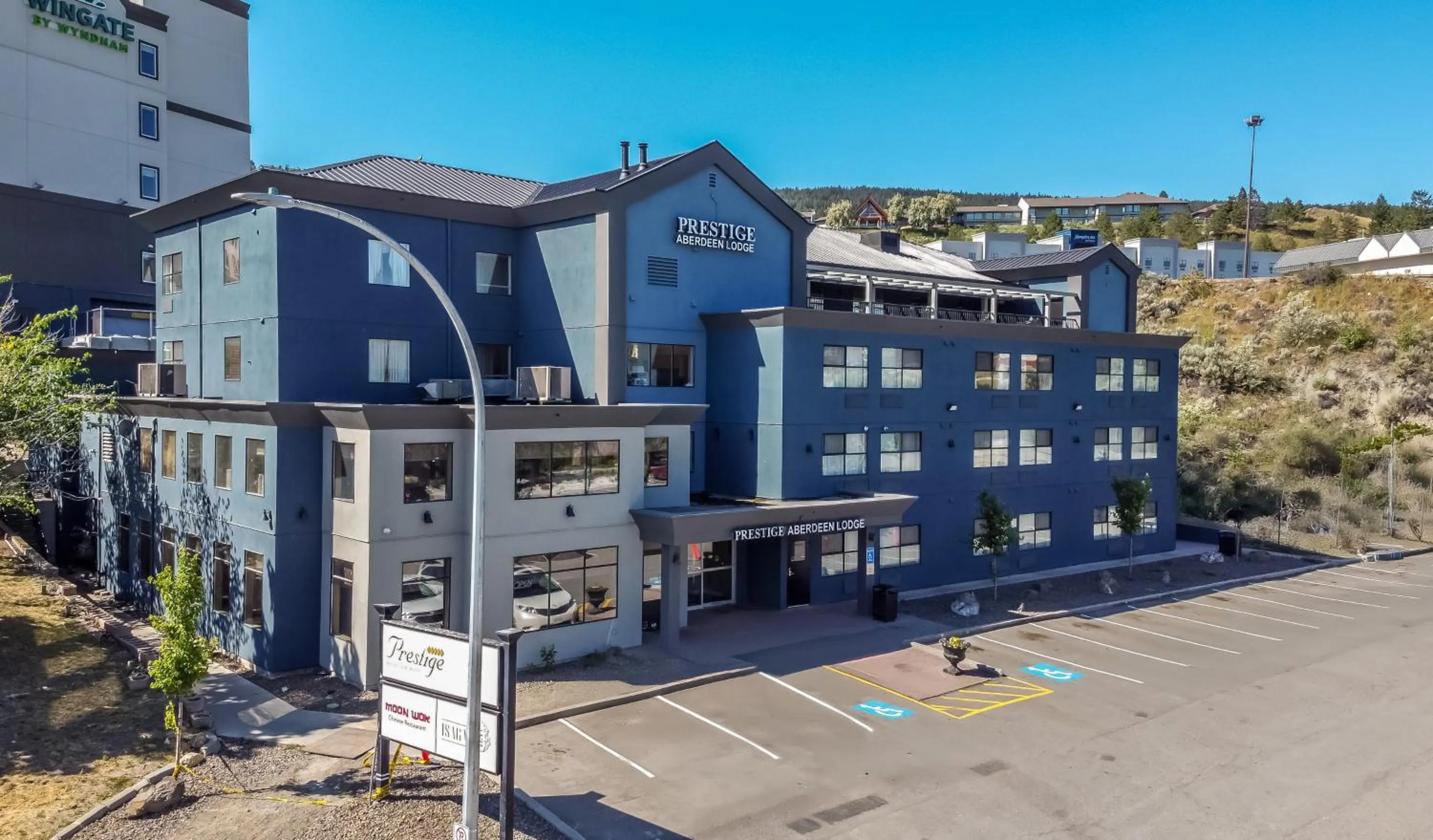 Property building in Prestige Aberdeen Lodge Kamloops