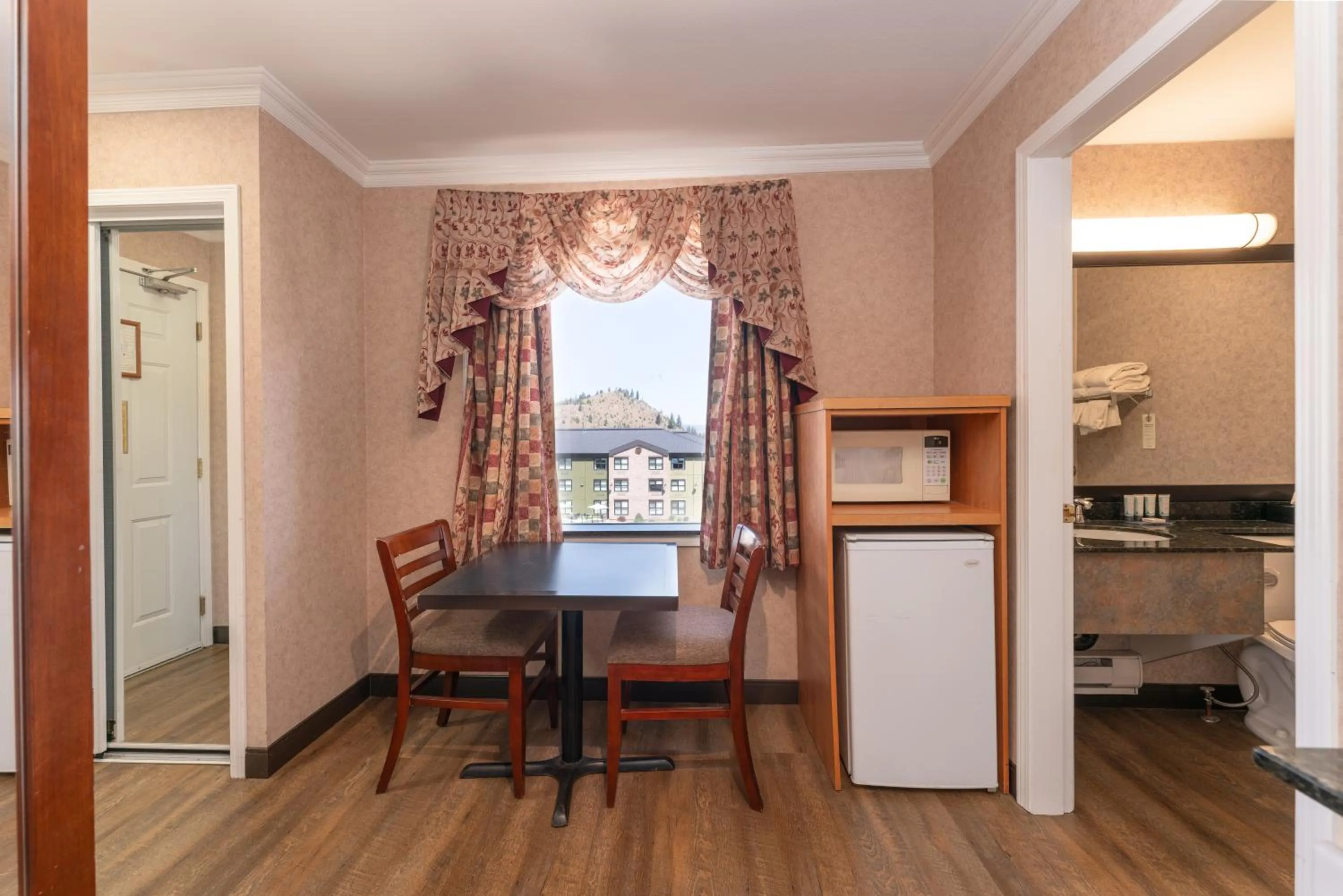 Bedroom in Prestige Aberdeen Lodge Kamloops