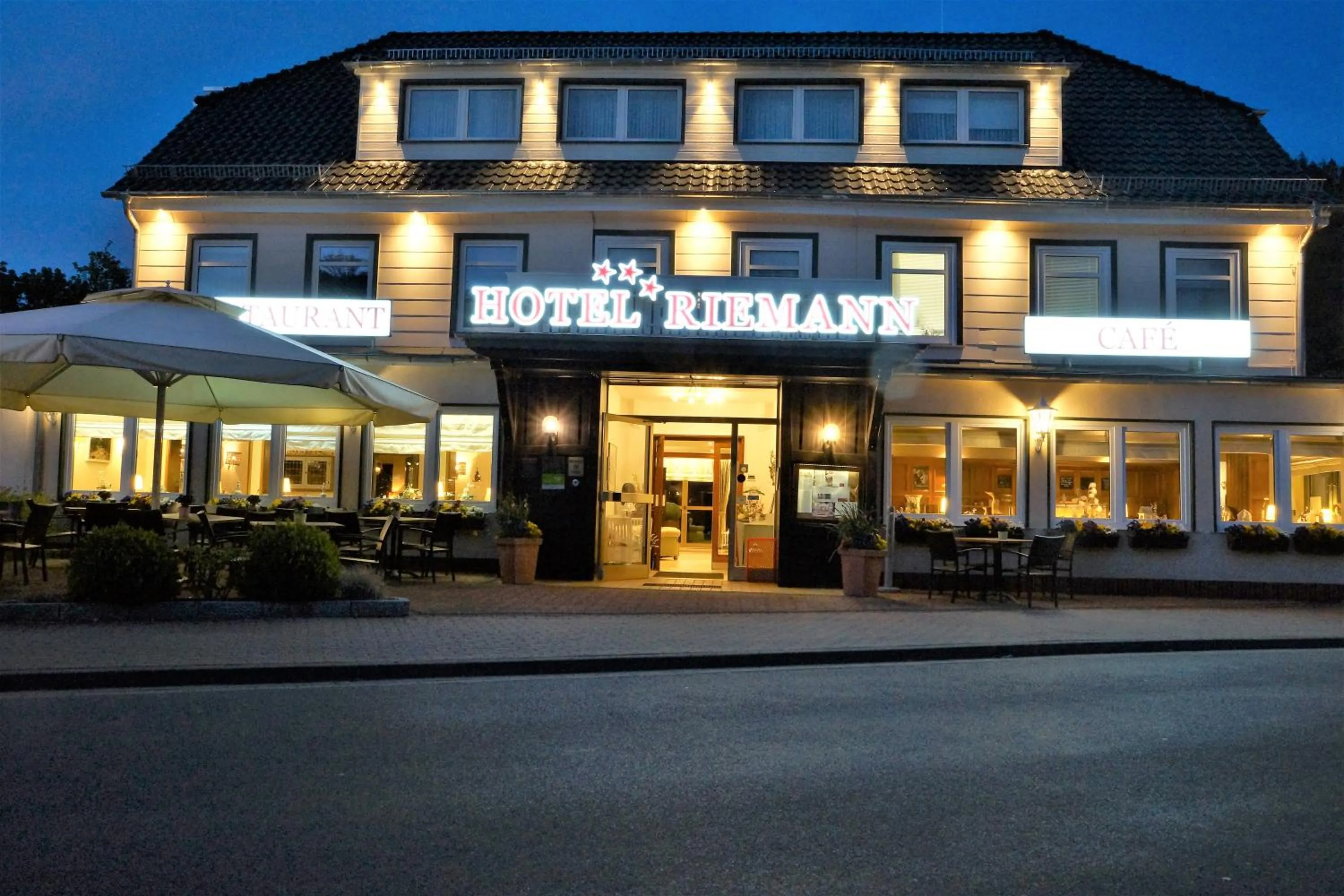 Property building in Komforthotel & Restaurant Riemann