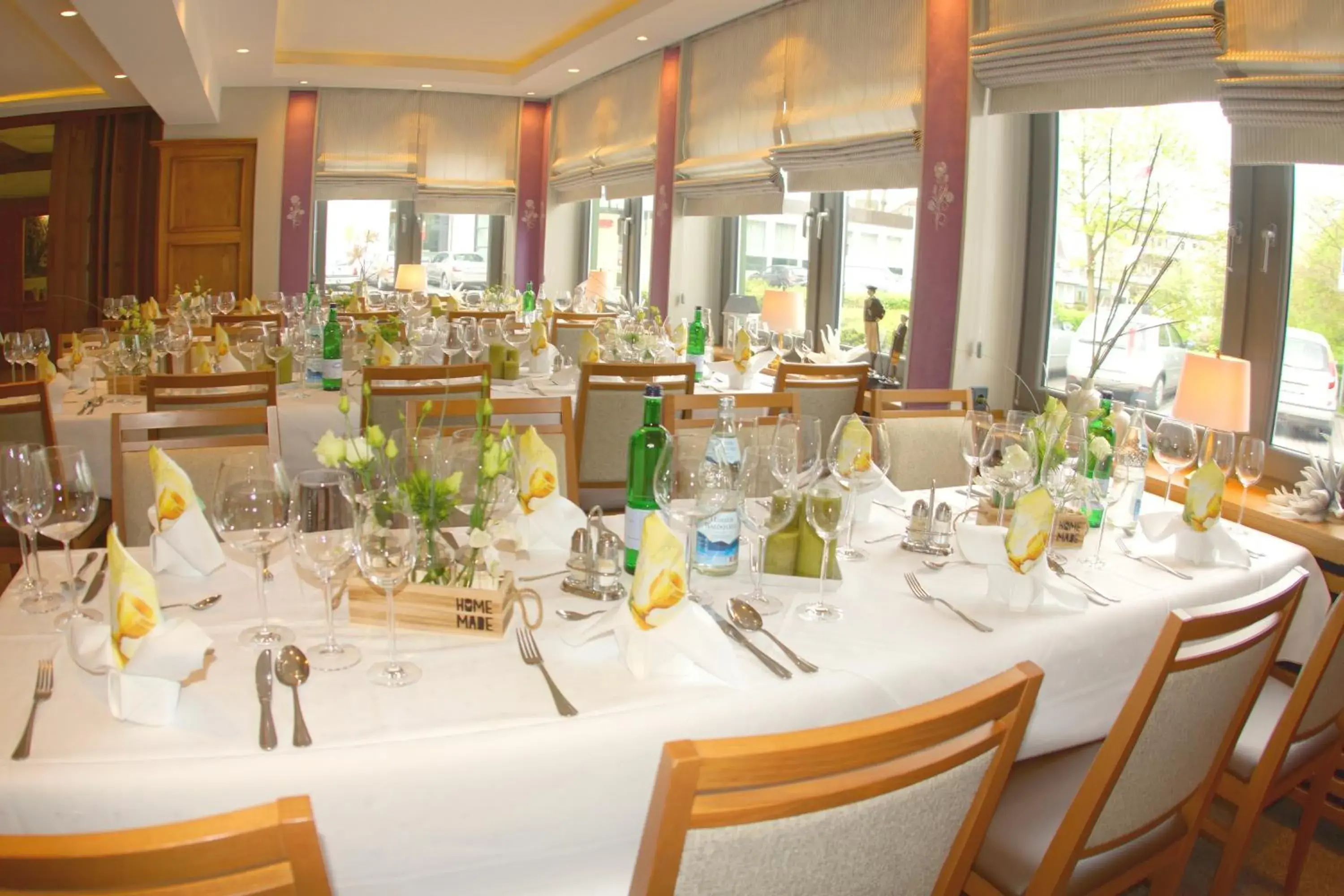 Restaurant/Places to Eat in Hotel Riemann