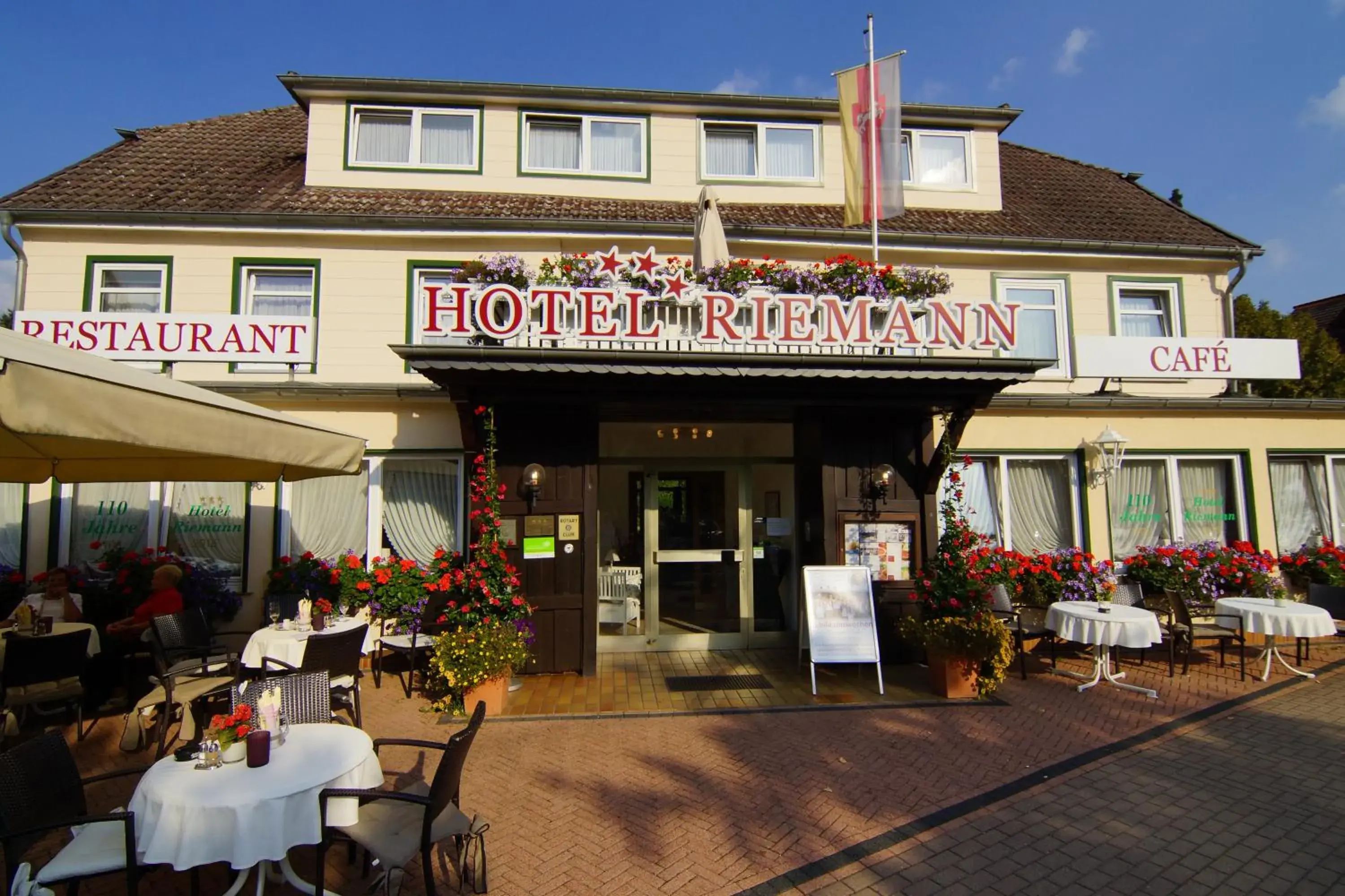 Restaurant/places to eat in Hotel Riemann