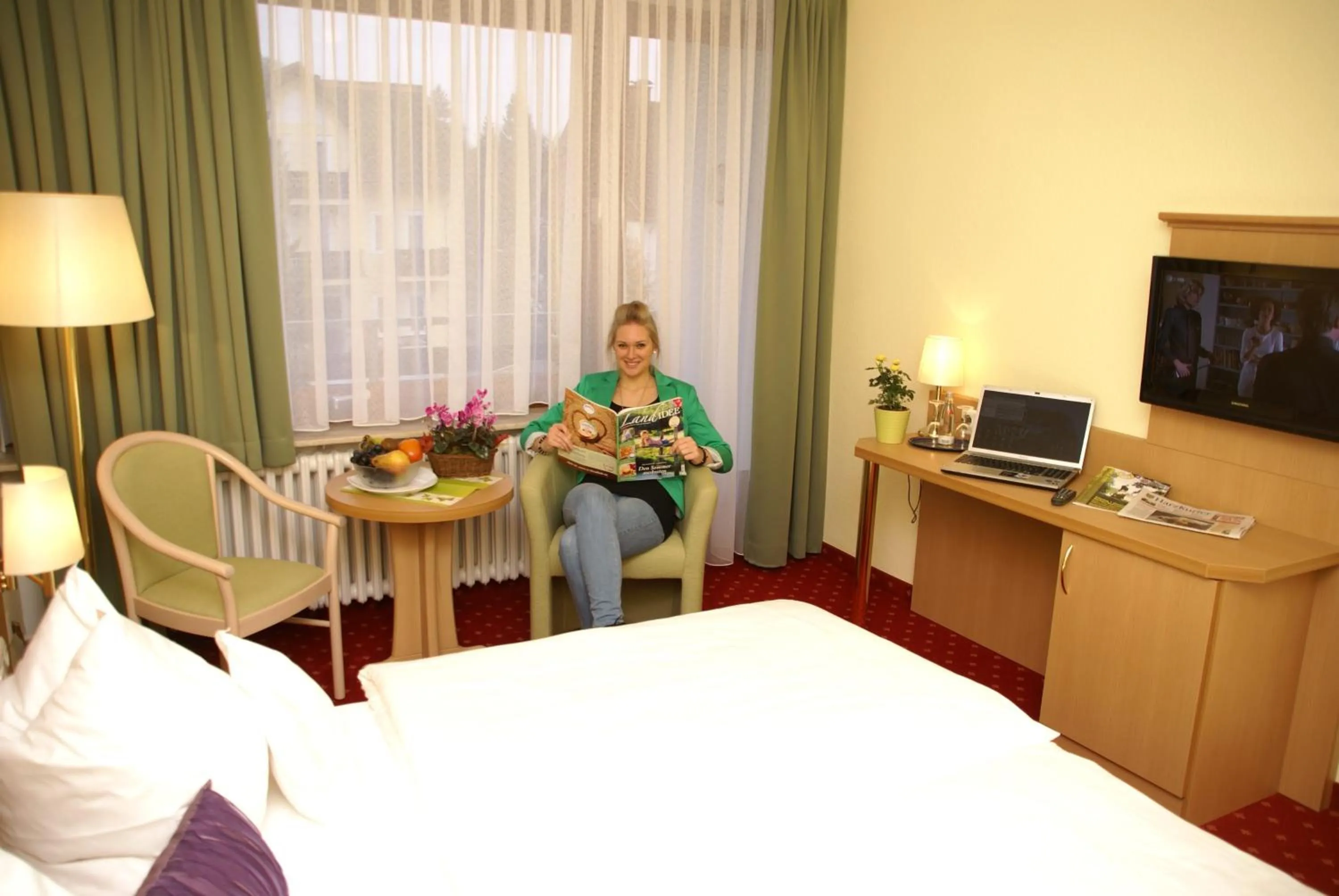 People, Bed in Komforthotel & Restaurant Riemann