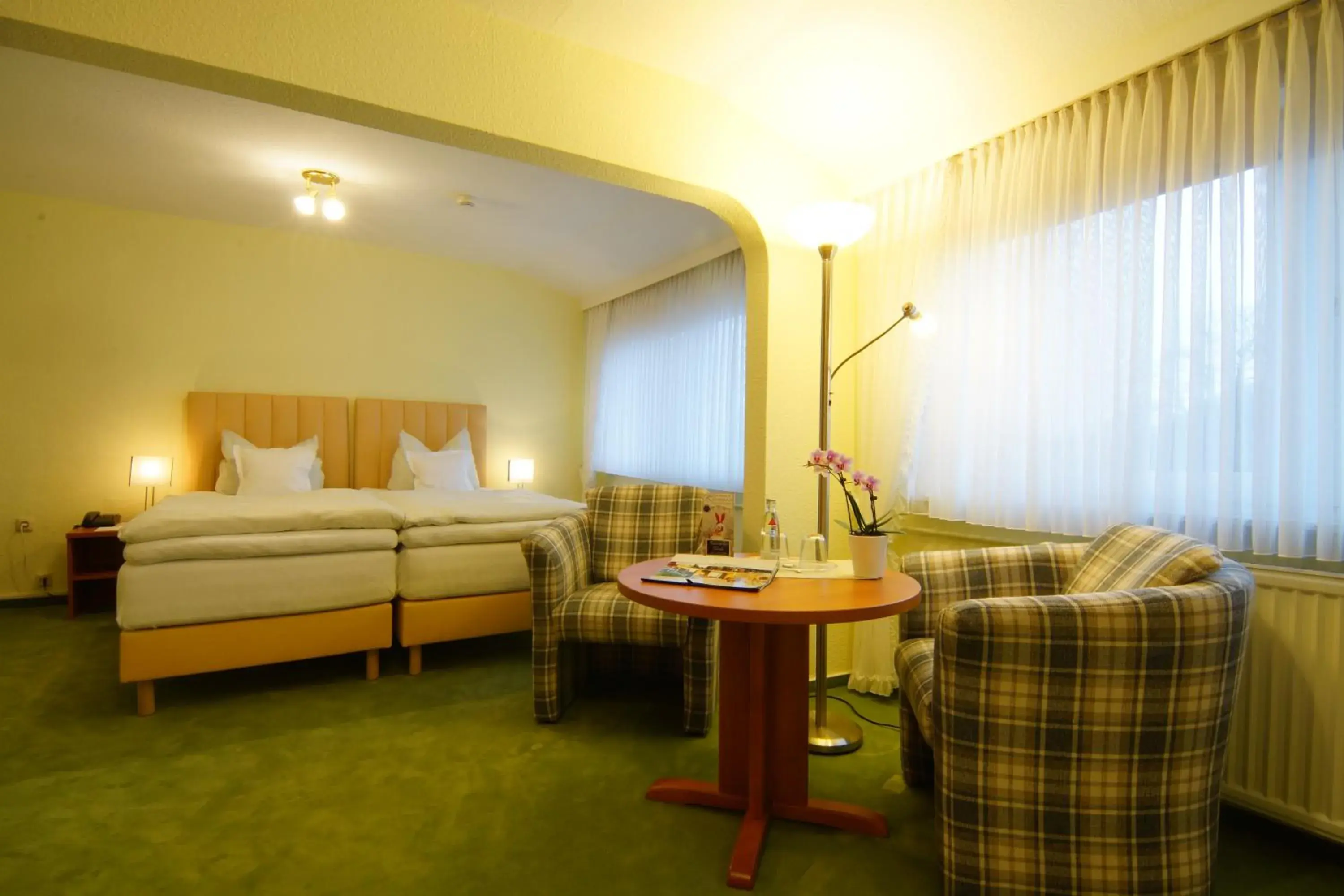 Bedroom, Bed in Hotel Riemann
