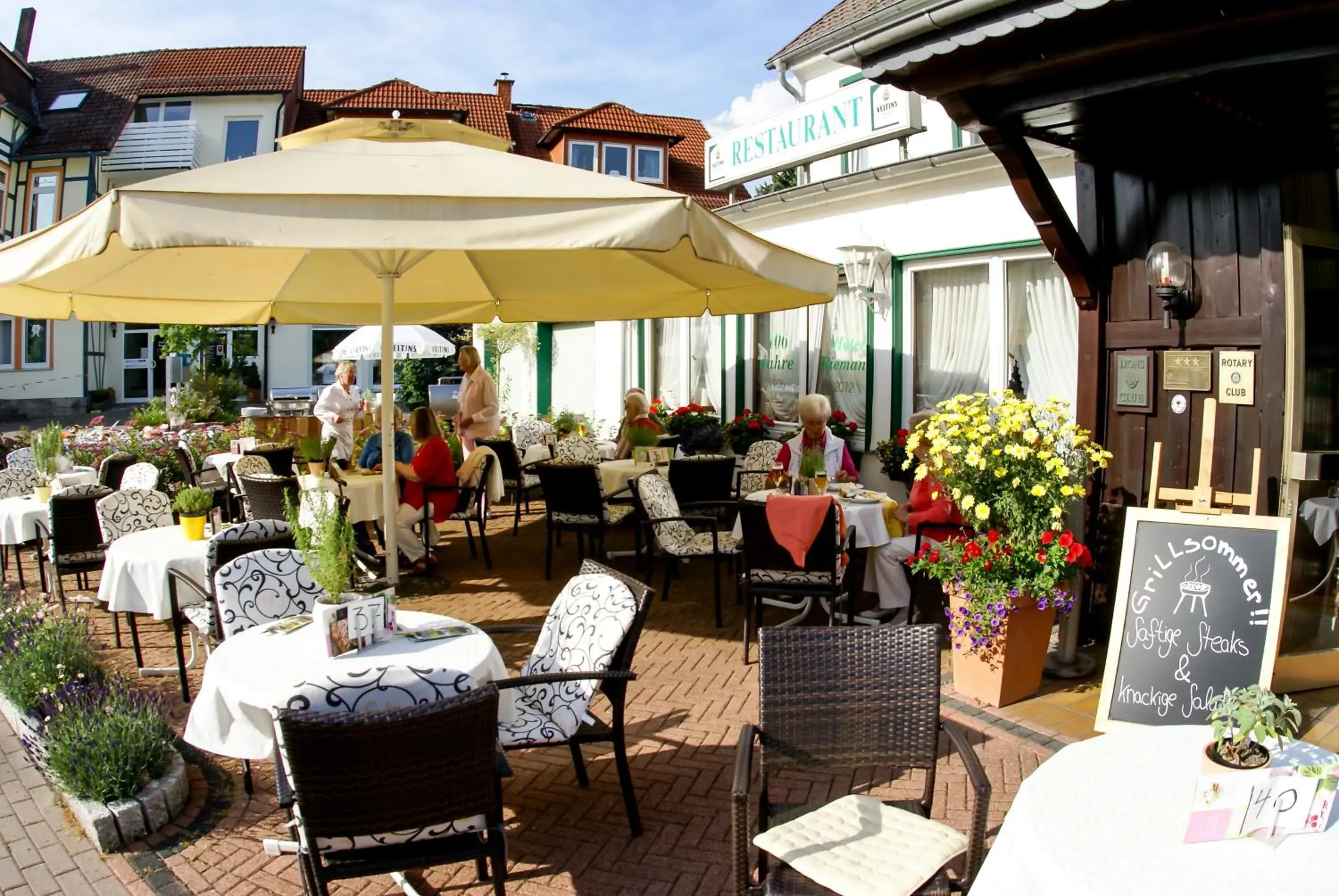 Restaurant/Places to Eat in Hotel Riemann
