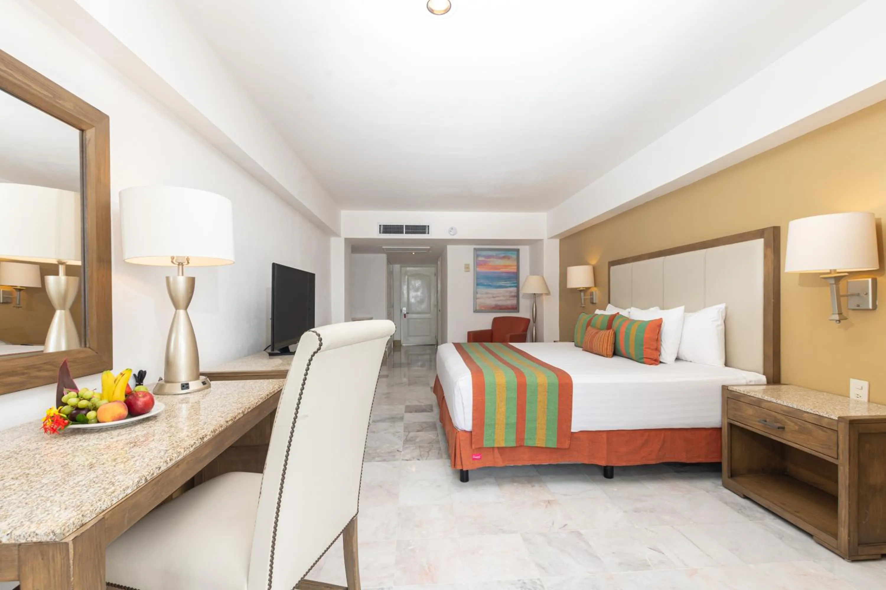 Bed in Tesoro Ixtapa All Inclusive