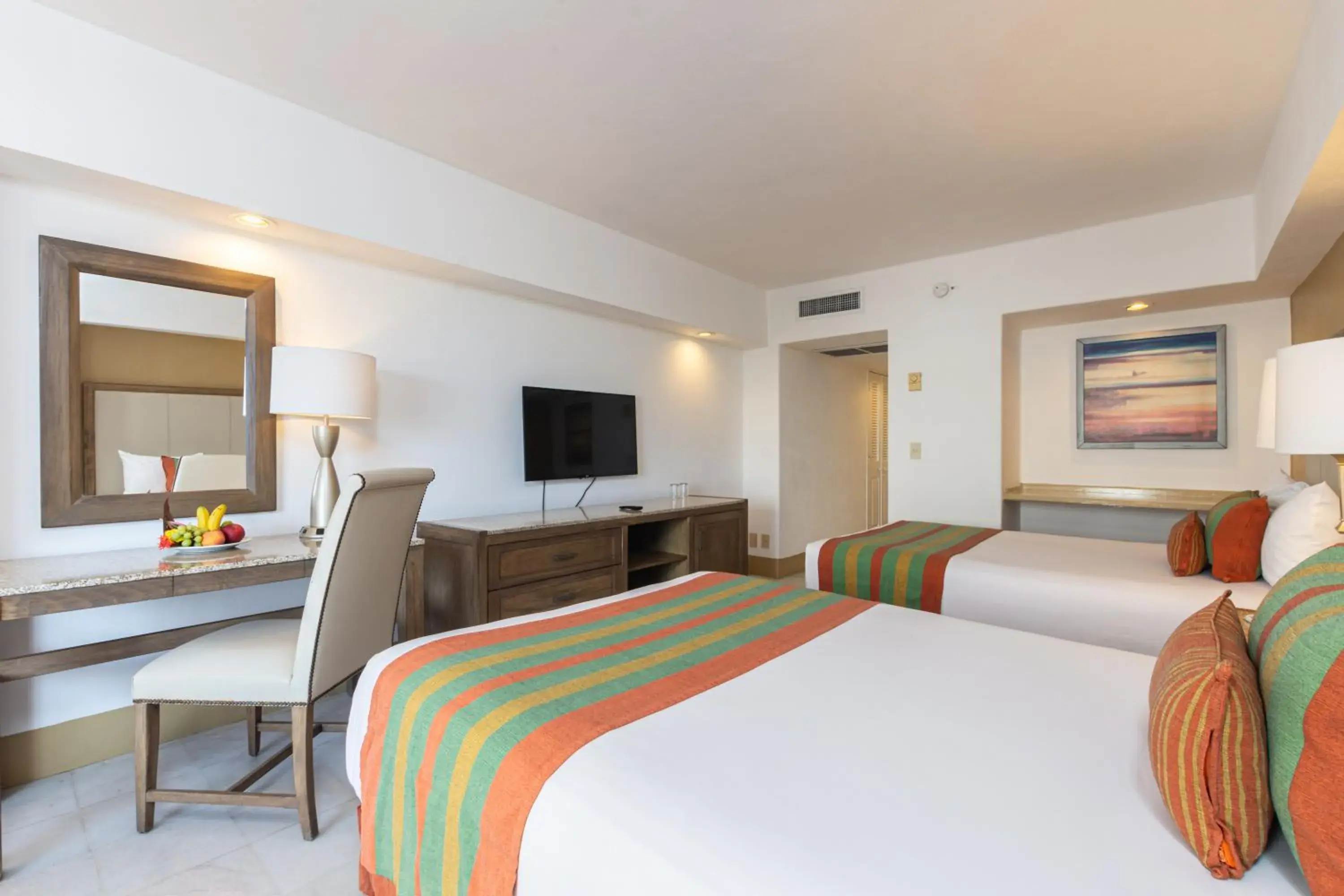 Bed in Tesoro Ixtapa All Inclusive Bed in Tesoro Ixtapa All Inclusive