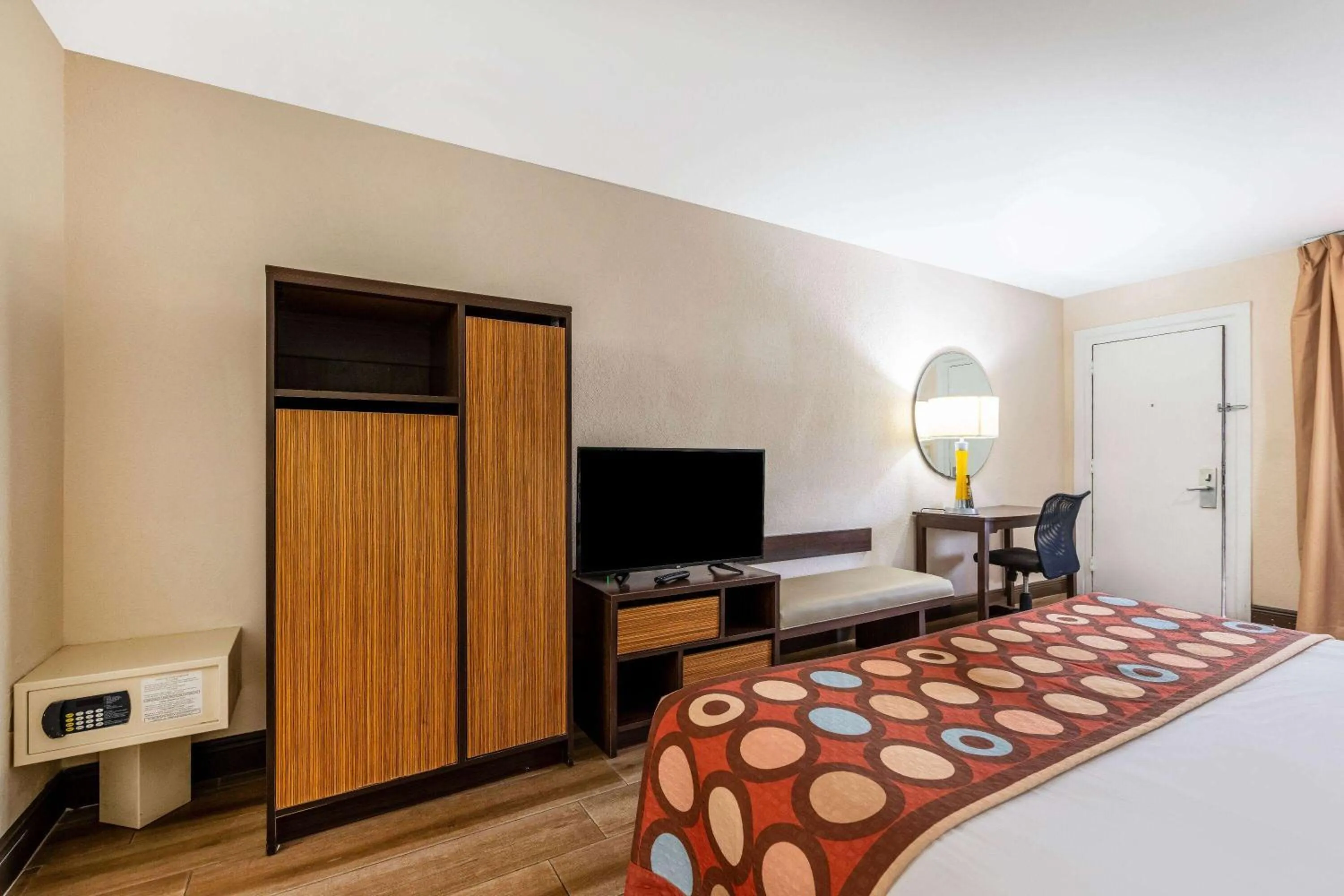 Bed in Super 8 by Wyndham Florida City/Homestead/Everglades