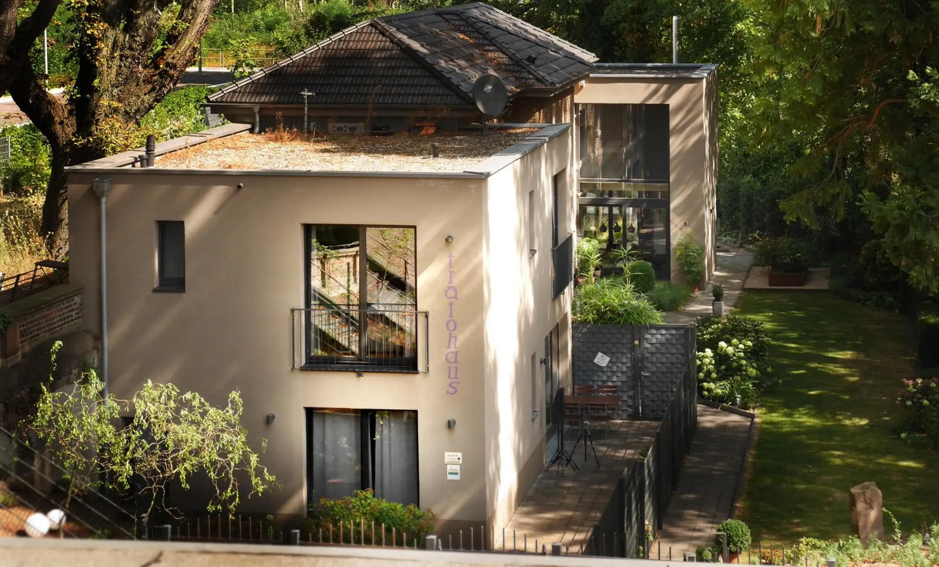 Property building in Trafohaus am Kaiserbahnhof Property building in Trafohaus am Kaiserbahnhof