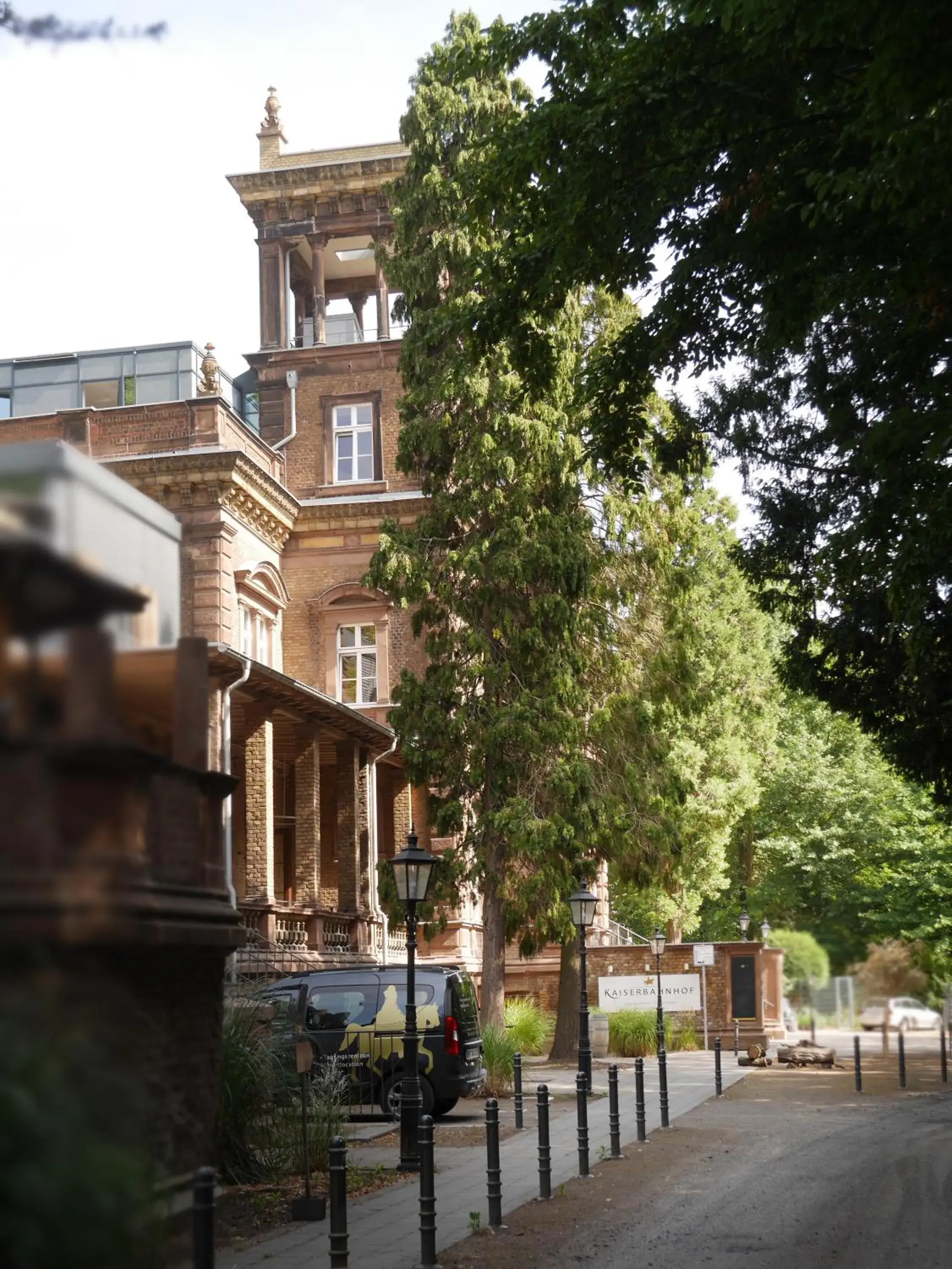 Property building in Trafohaus am Kaiserbahnhof Property building in Trafohaus am Kaiserbahnhof