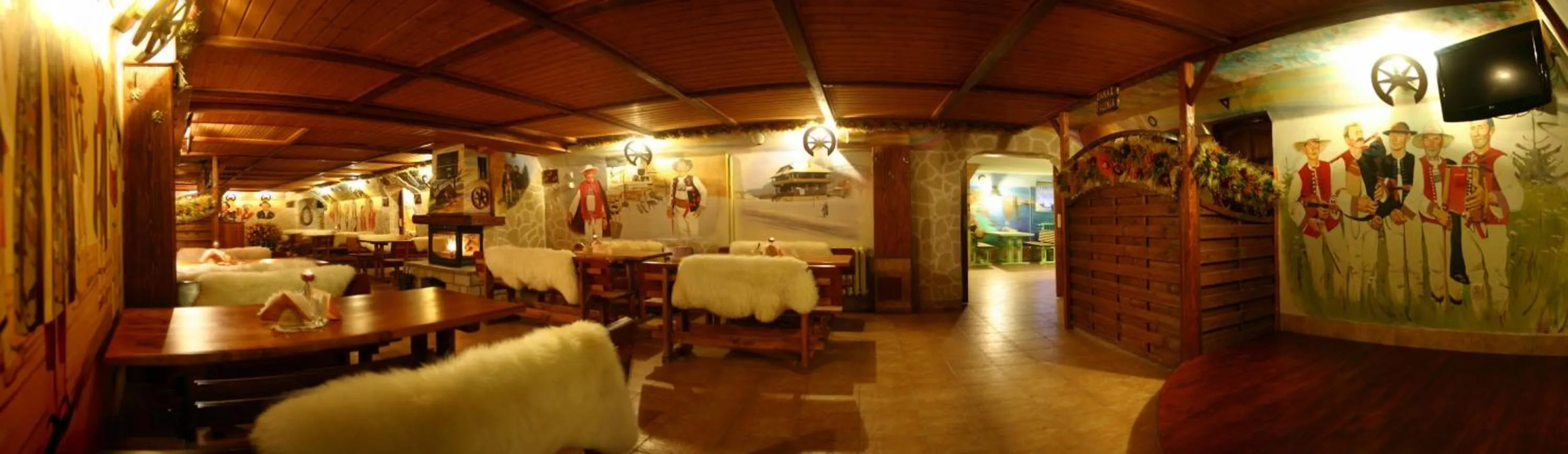 Restaurant/places to eat in Dwór Jur-Gast