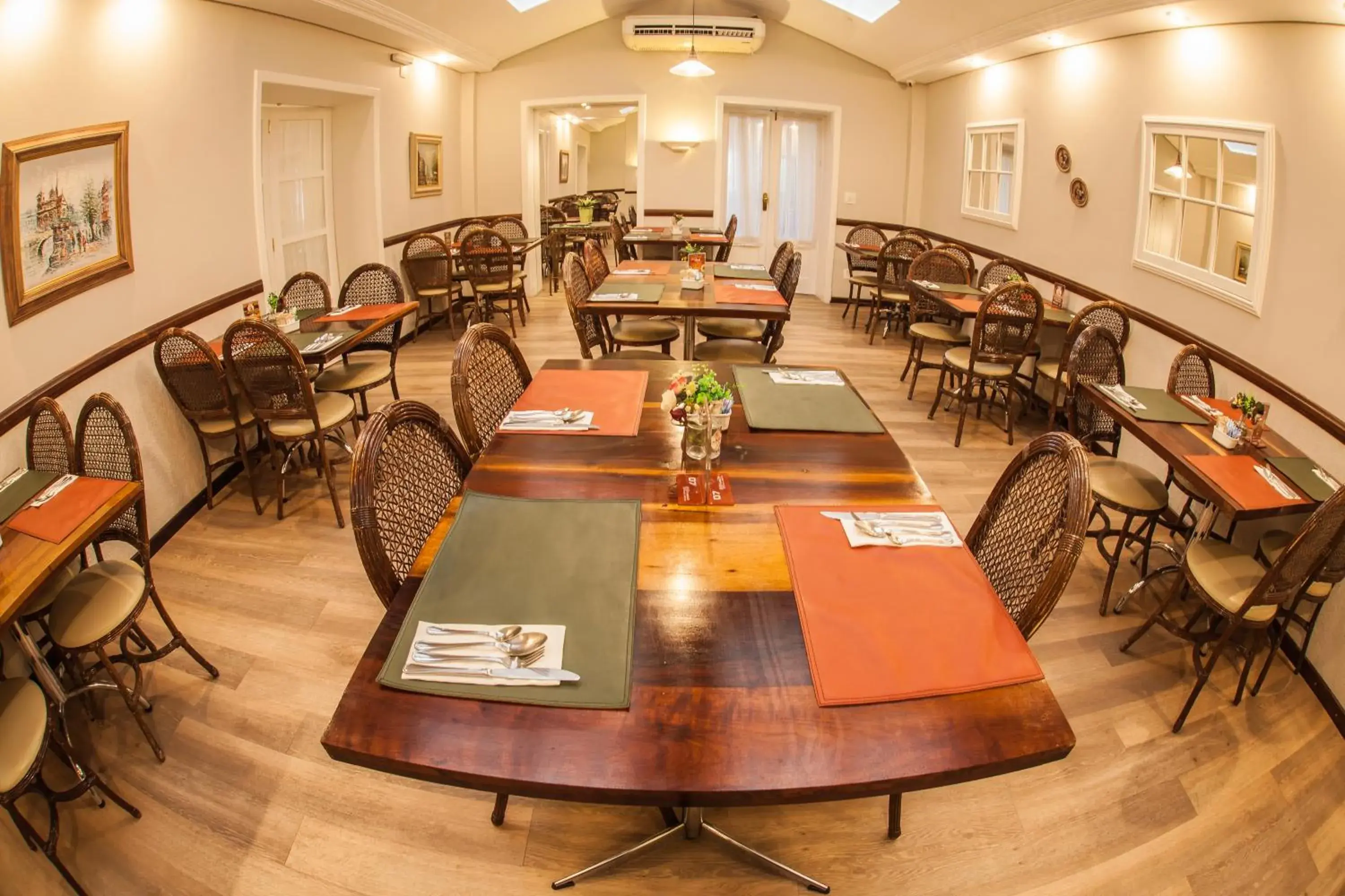 Restaurant/places to eat in Planalto Select Hotel Ponta Grossa Restaurant/places to eat in Planalto Select Hotel Ponta Grossa