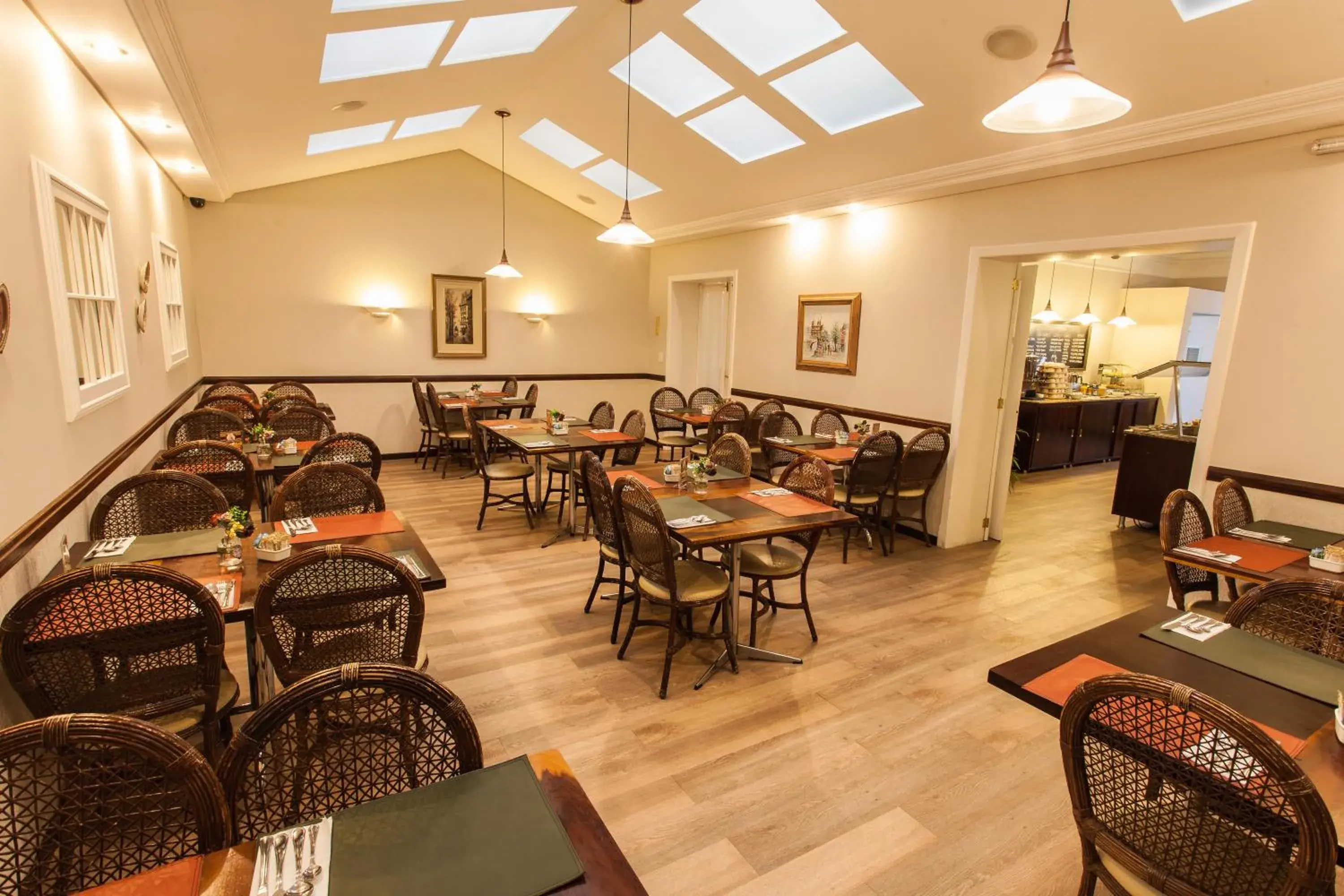 Restaurant/places to eat in Planalto Select Hotel Ponta Grossa Restaurant/places to eat in Planalto Select Hotel Ponta Grossa