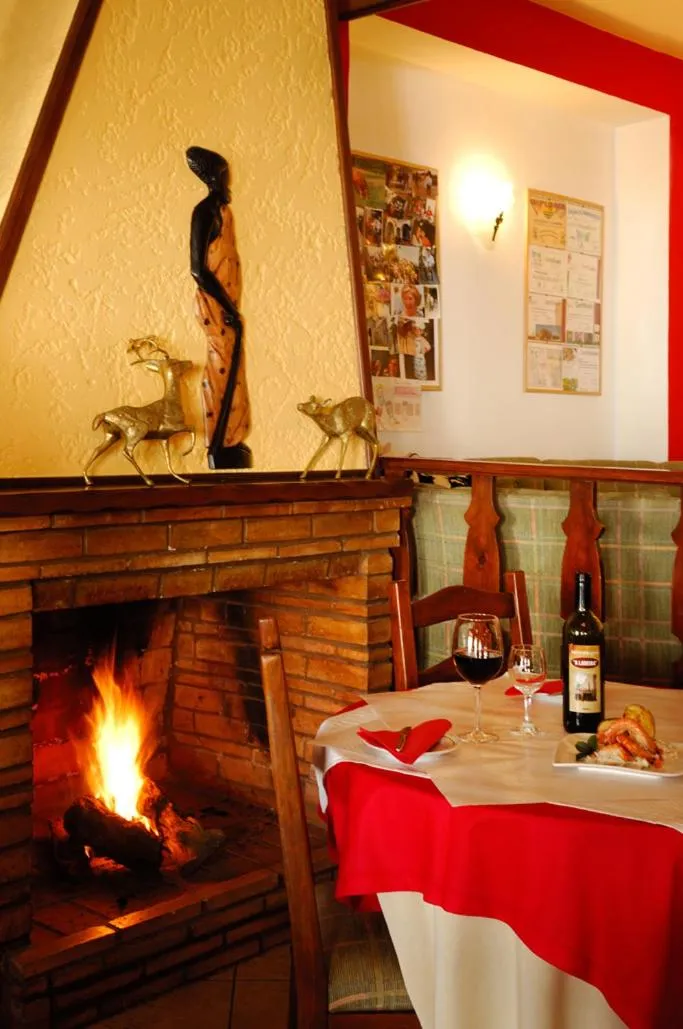 Restaurant/places to eat in Guesthouse A Lareira