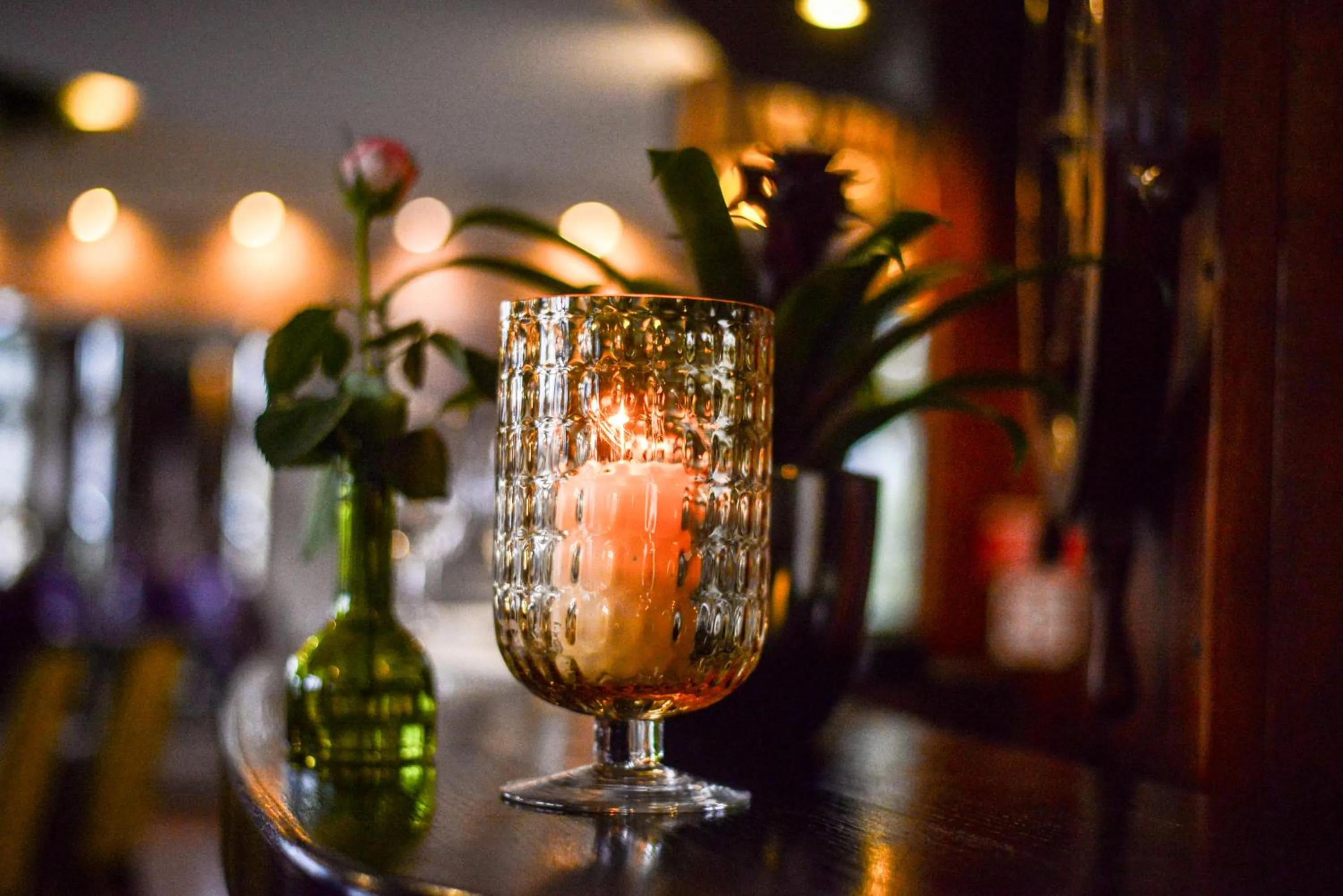 Restaurant/places to eat in Port Hotel