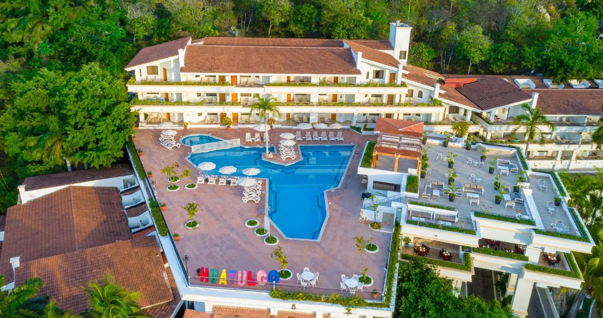 Property building in Park Royal Beach Huatulco - All Inclusive Property building in Park Royal Beach Huatulco - All Inclusive