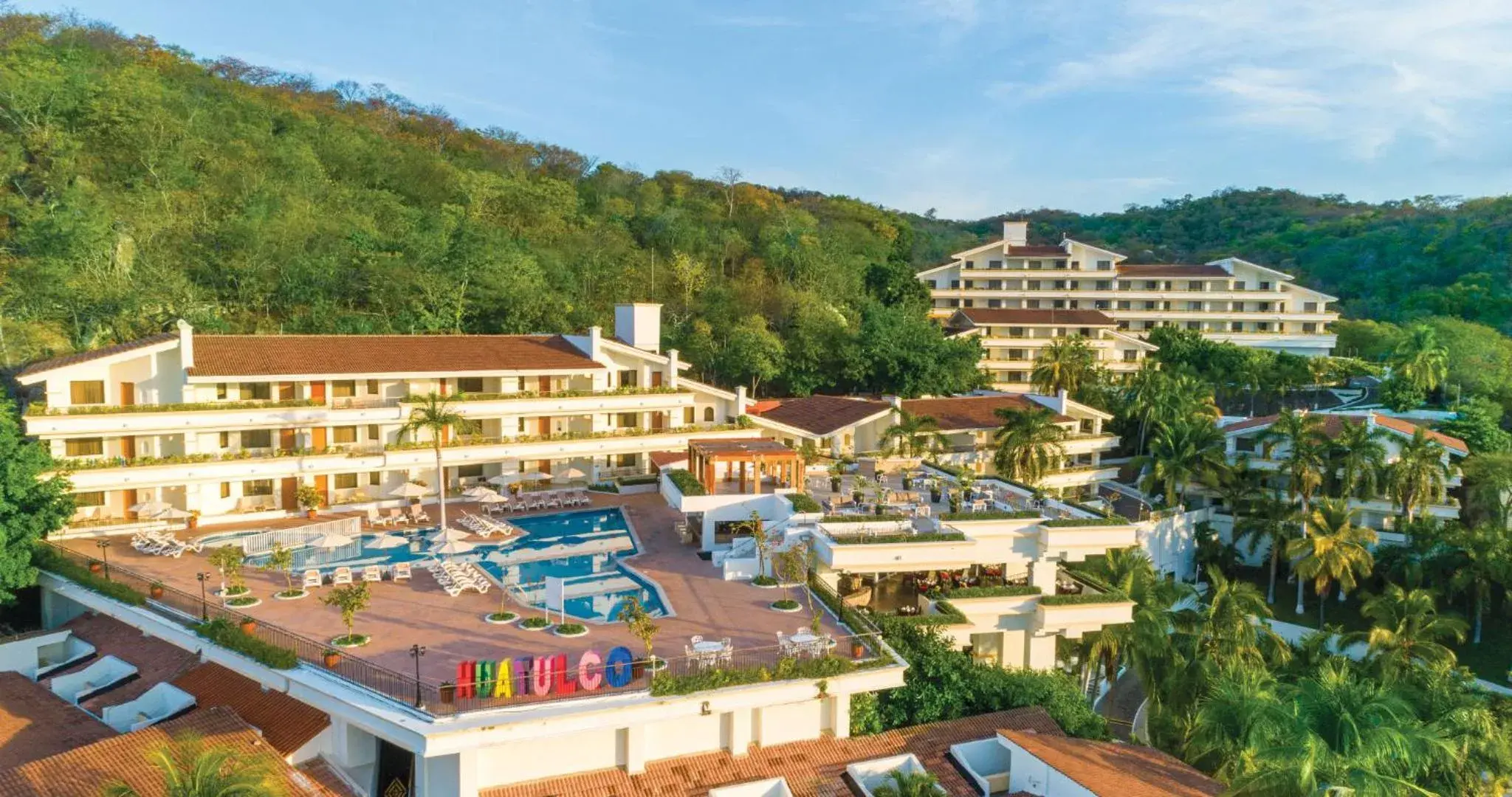Property building in Park Royal Beach Huatulco - All Inclusive Property building in Park Royal Beach Huatulco - All Inclusive
