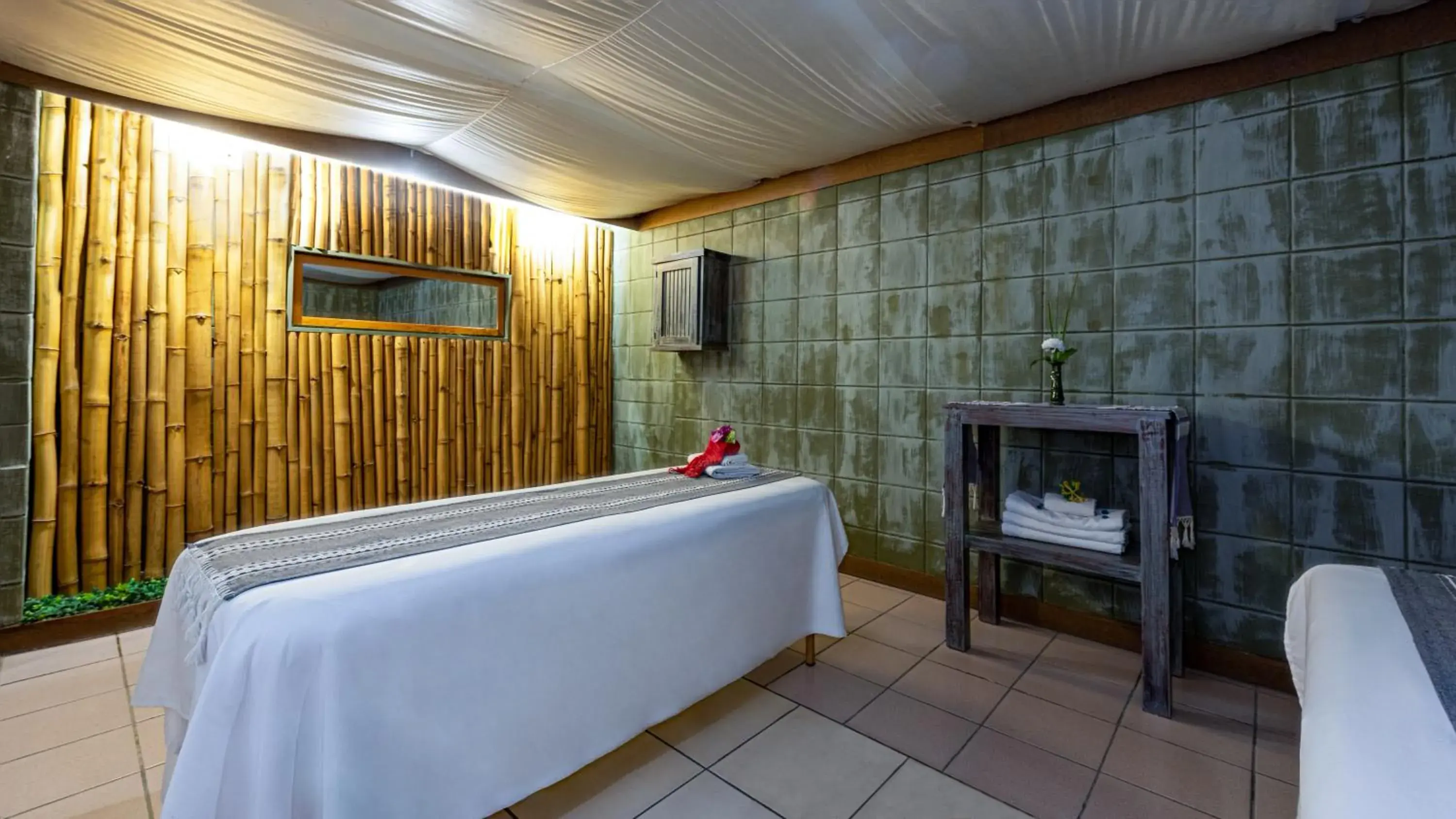 Spa and wellness centre/facilities, Bed in Park Royal Beach Huatulco - All Inclusive Spa and wellness centre/facilities, Bed in Park Royal Beach Huatulco - All Inclusive