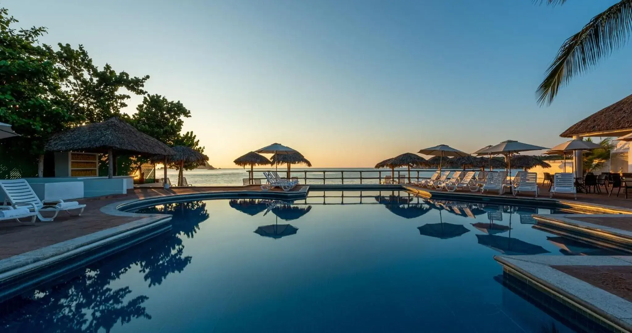 Park Royal Beach Huatulco - All Inclusive Park Royal Beach Huatulco - All Inclusive