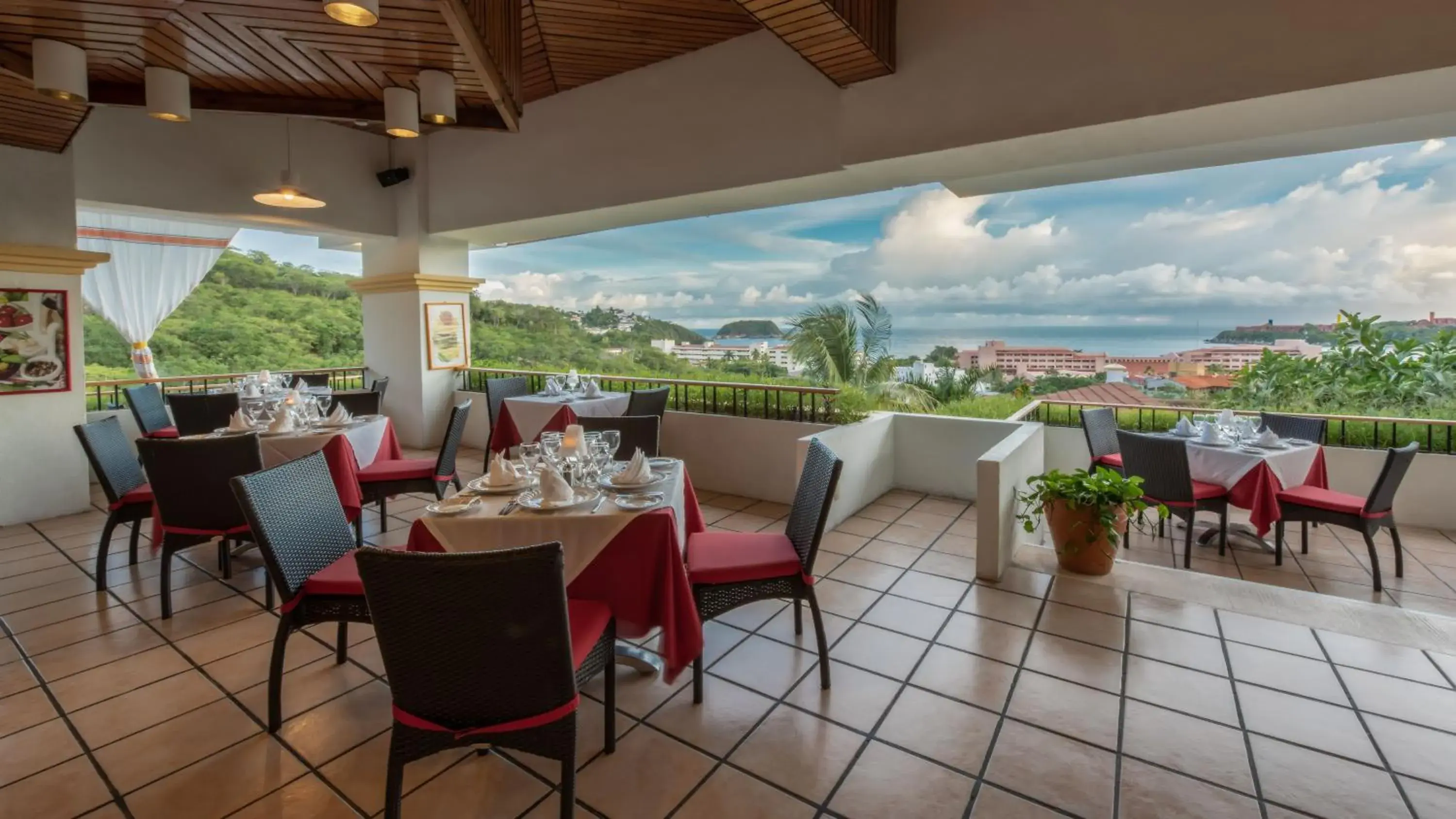 Restaurant/places to eat in Park Royal Beach Huatulco - All Inclusive Restaurant/places to eat in Park Royal Beach Huatulco - All Inclusive