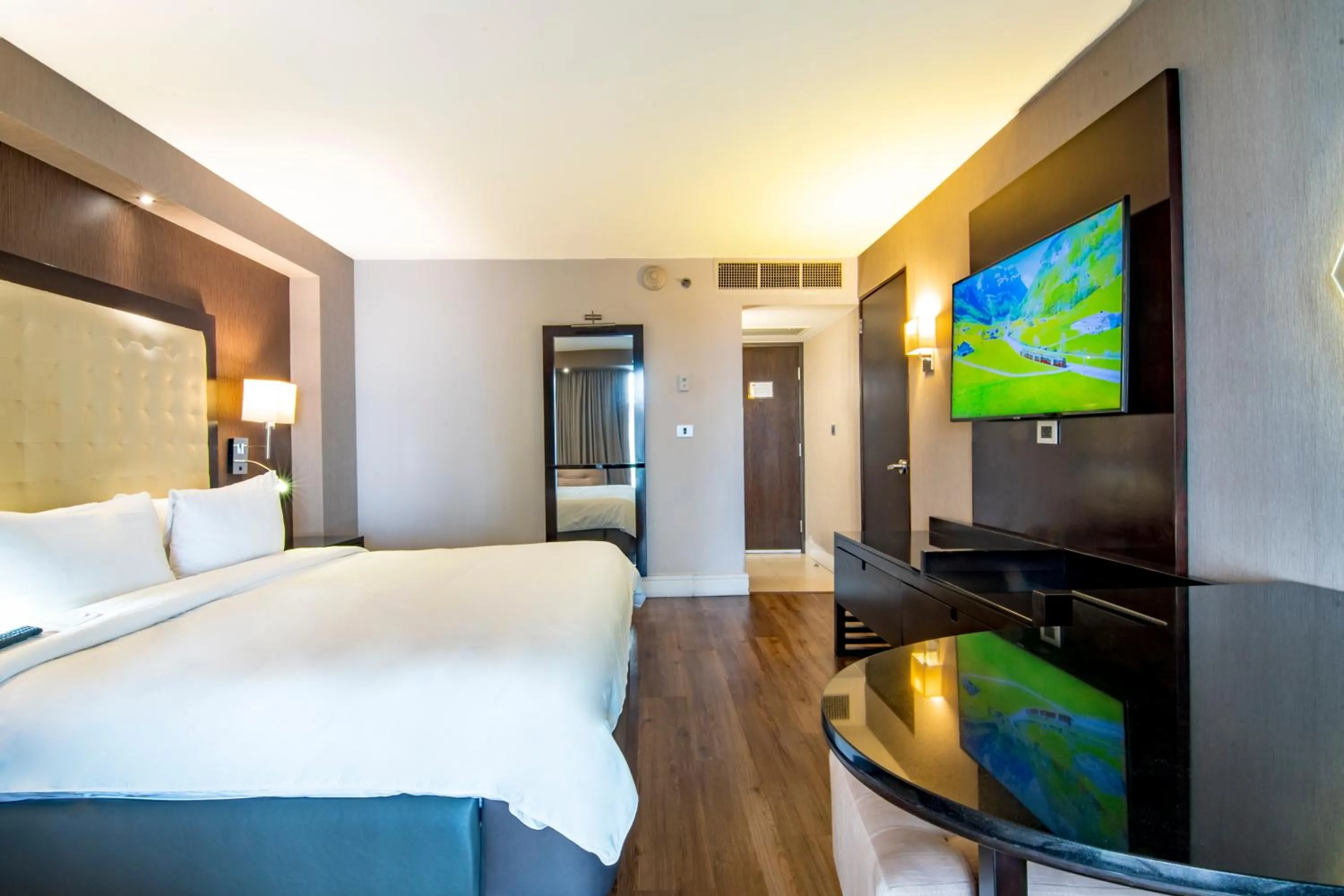 Bed in Hotel Lucerna Tijuana