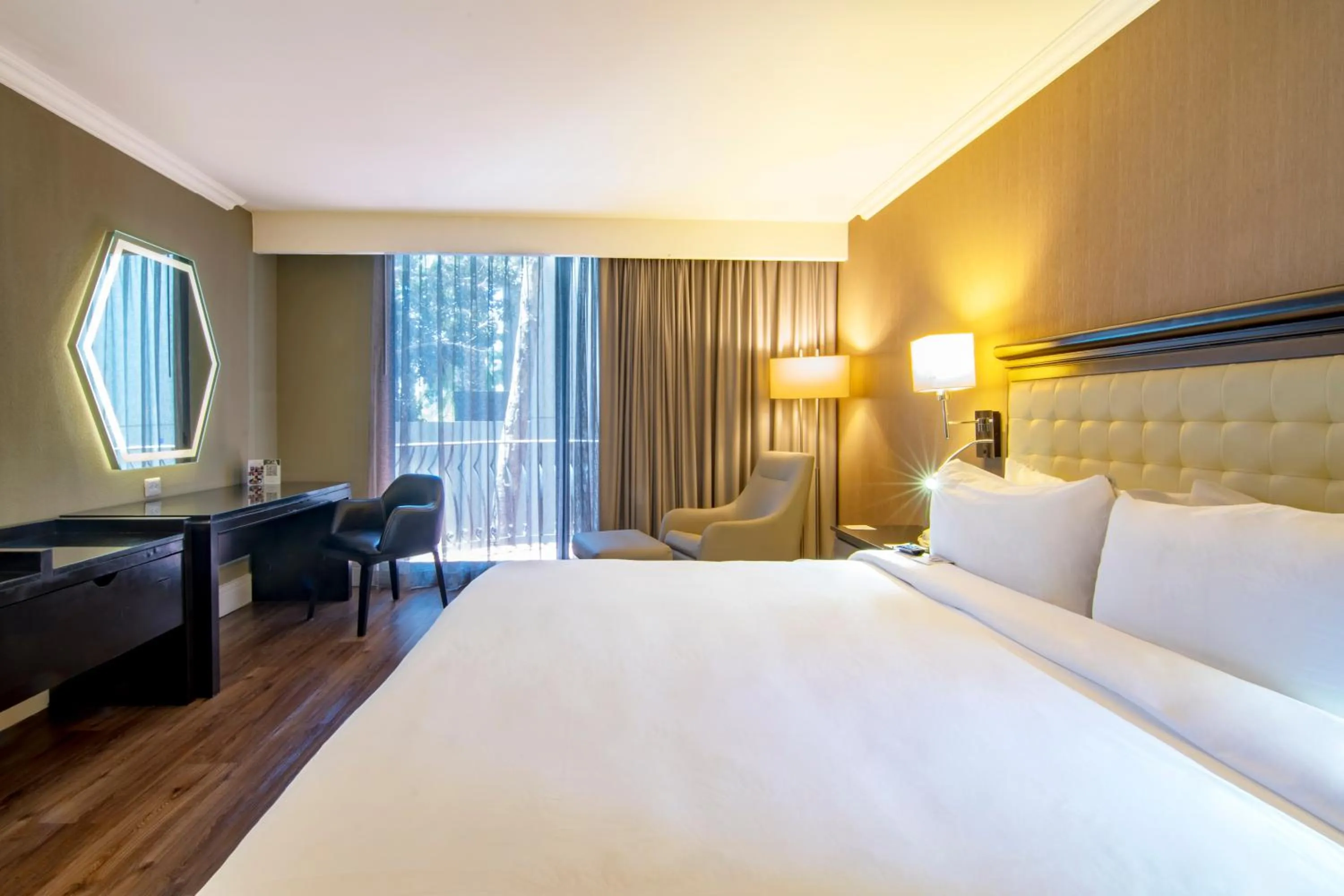 Bed in Hotel Lucerna Tijuana