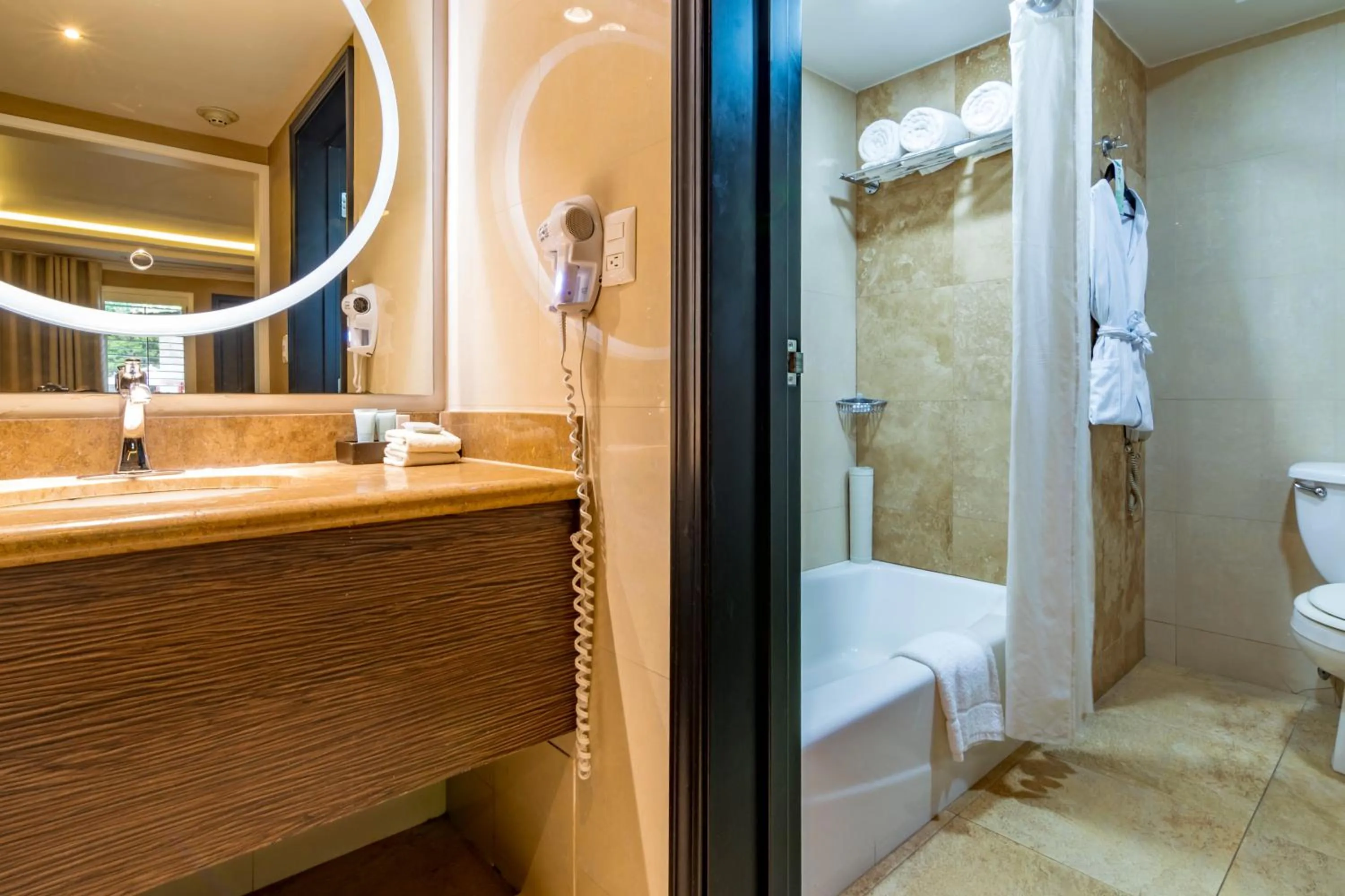 Hotel Lucerna Mexicali