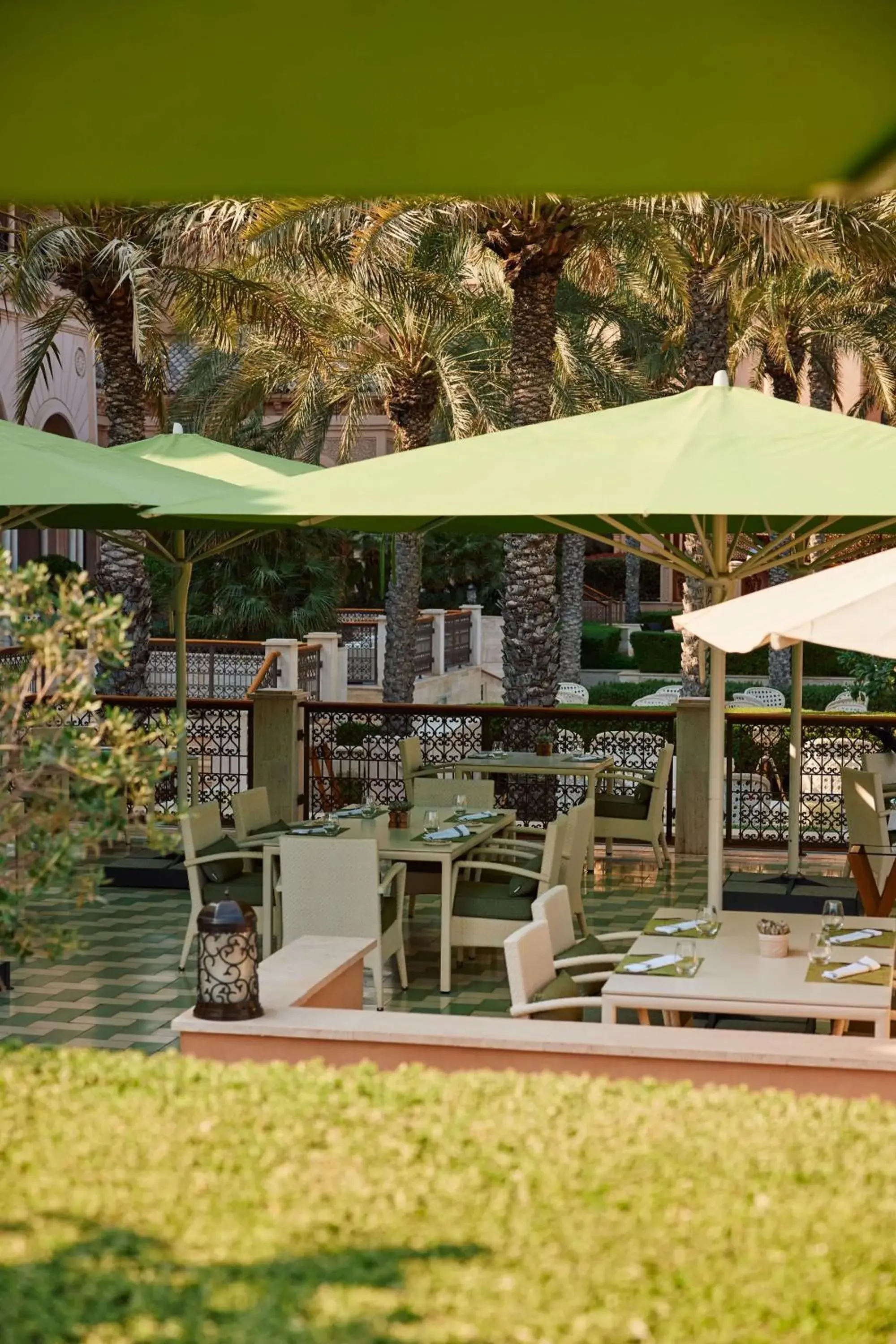 Restaurant/places to eat in One&Only The Palm Dubai Restaurant/places to eat in One&Only The Palm Dubai