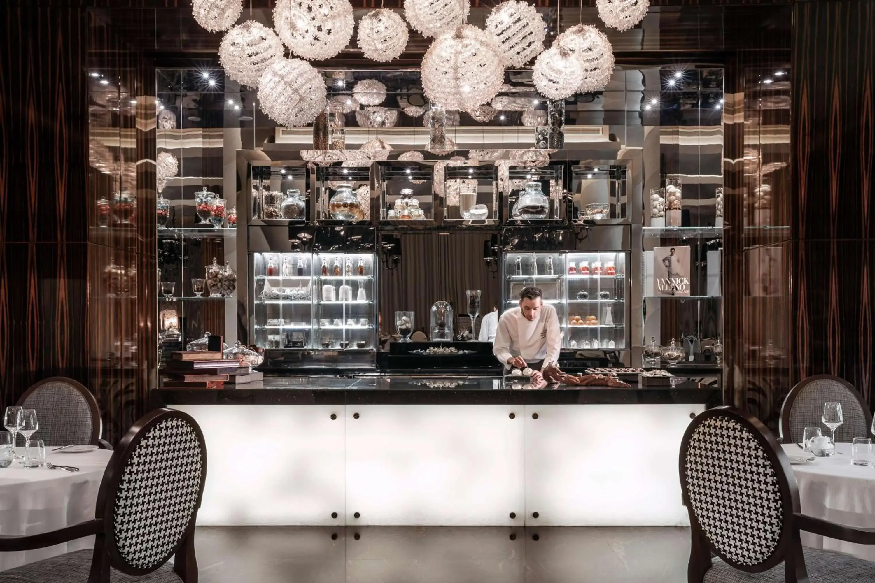 Restaurant/places to eat in One&Only The Palm Dubai Restaurant/places to eat in One&Only The Palm Dubai