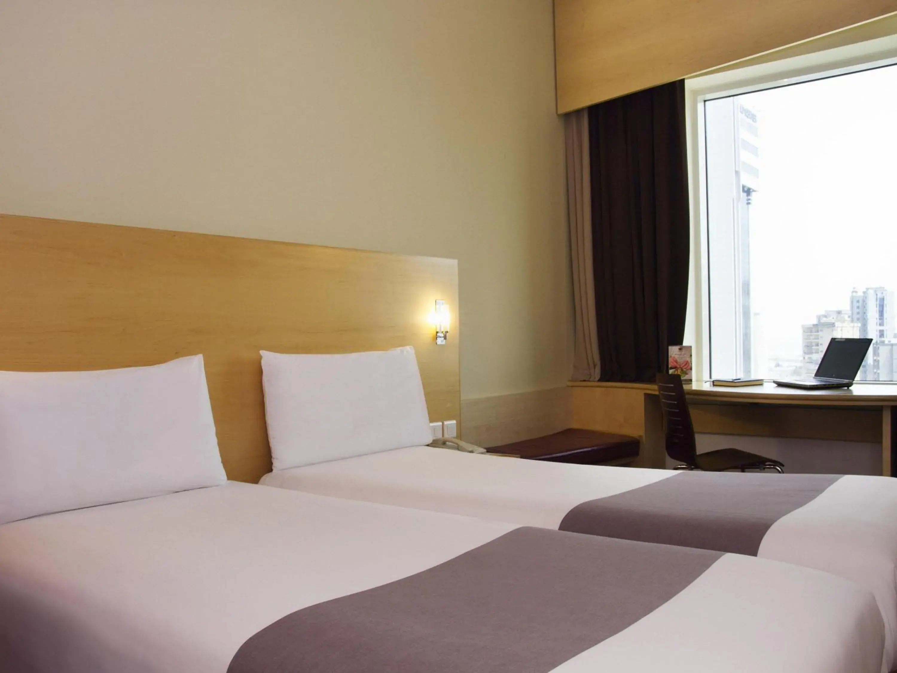 Bedroom, Bed in ibis Sharq Bedroom, Bed in ibis Sharq